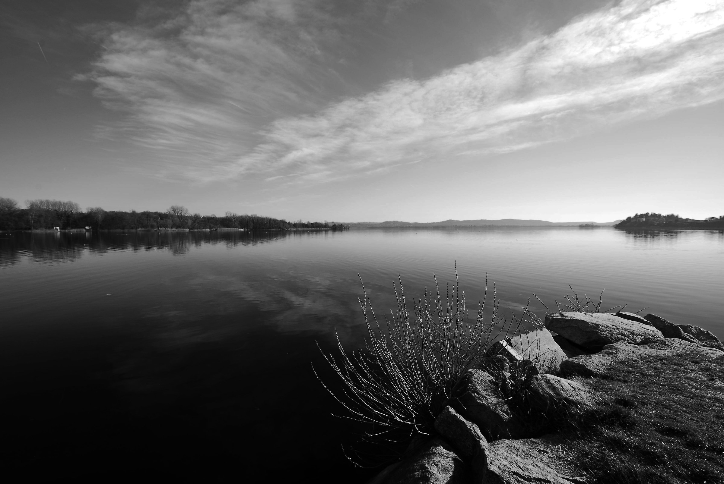 l'immensita'... del lago.