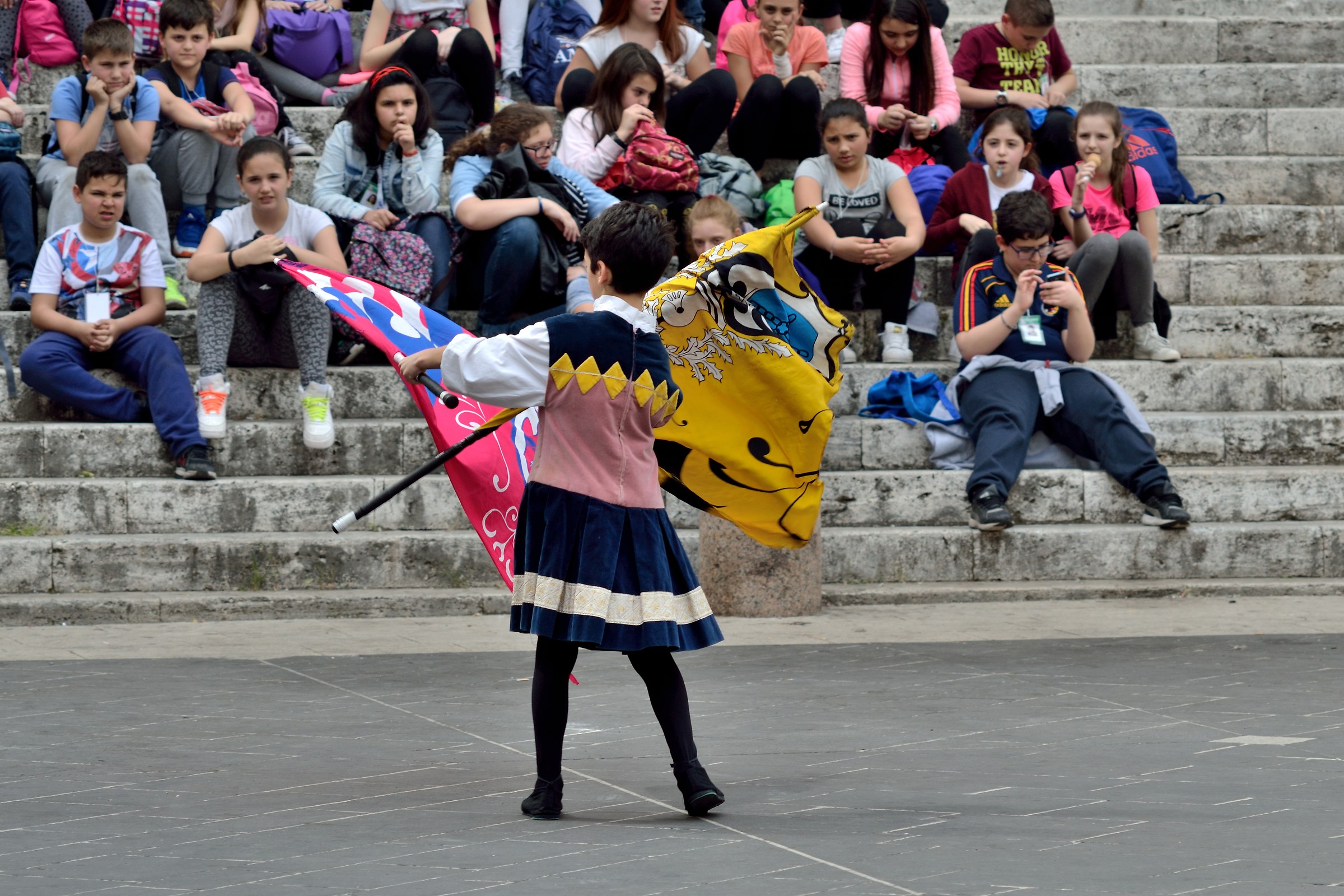 Flag bearers of Orte 3