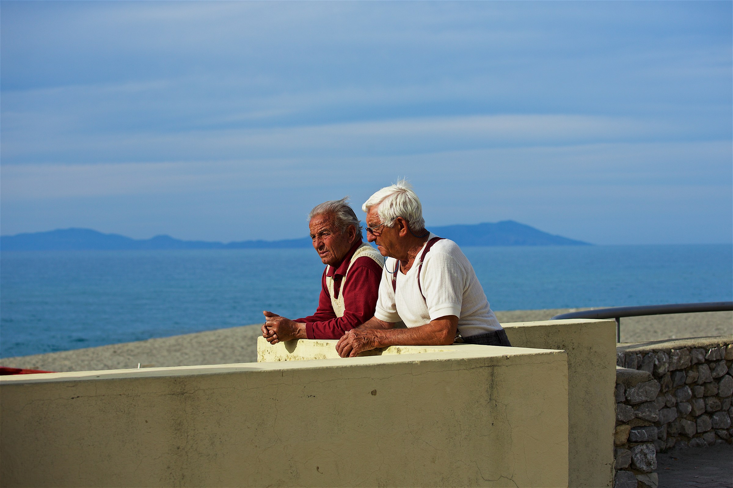 How many we have seen, by the sea ...