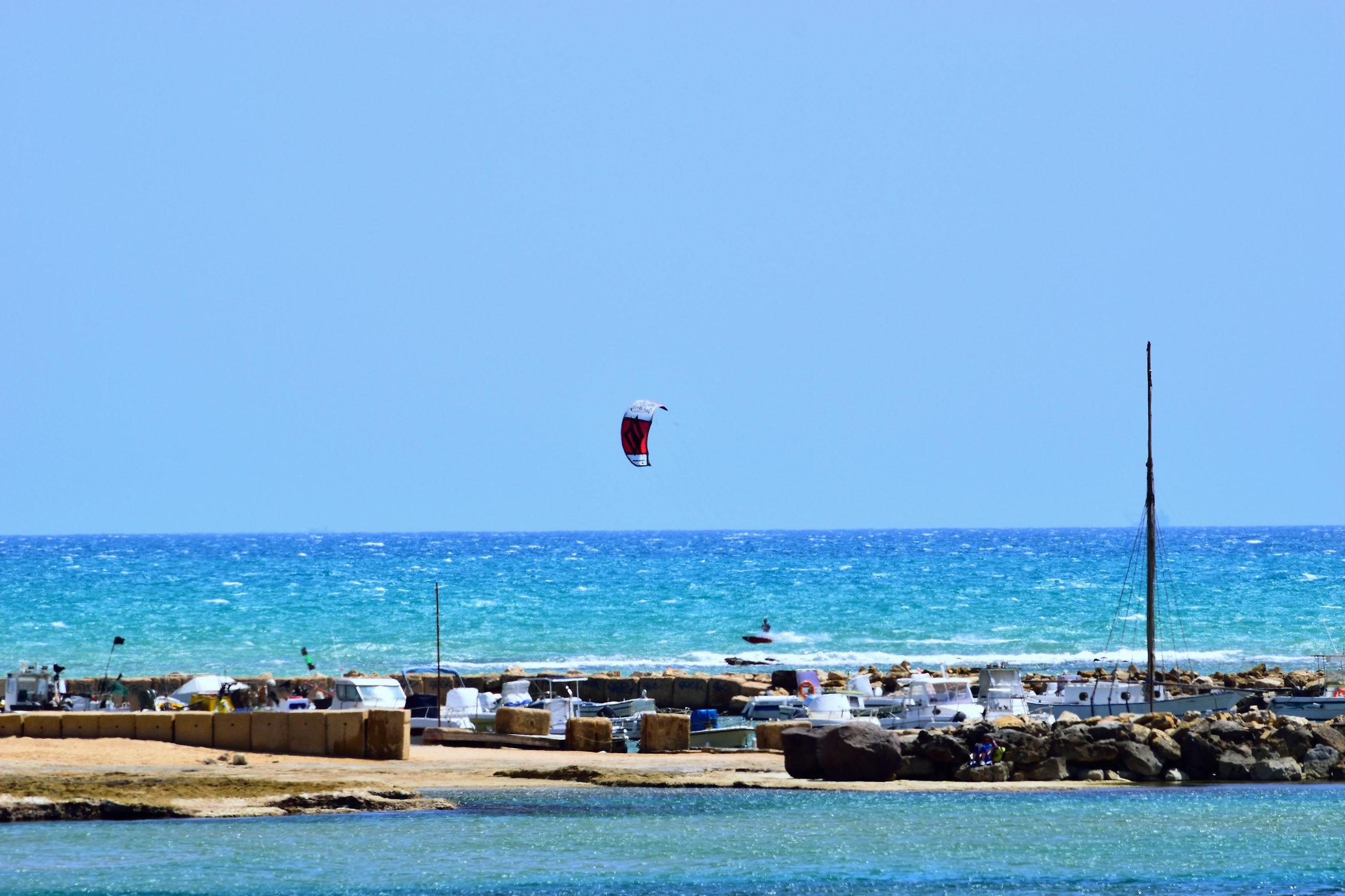 kitesurfing a Punta Secca