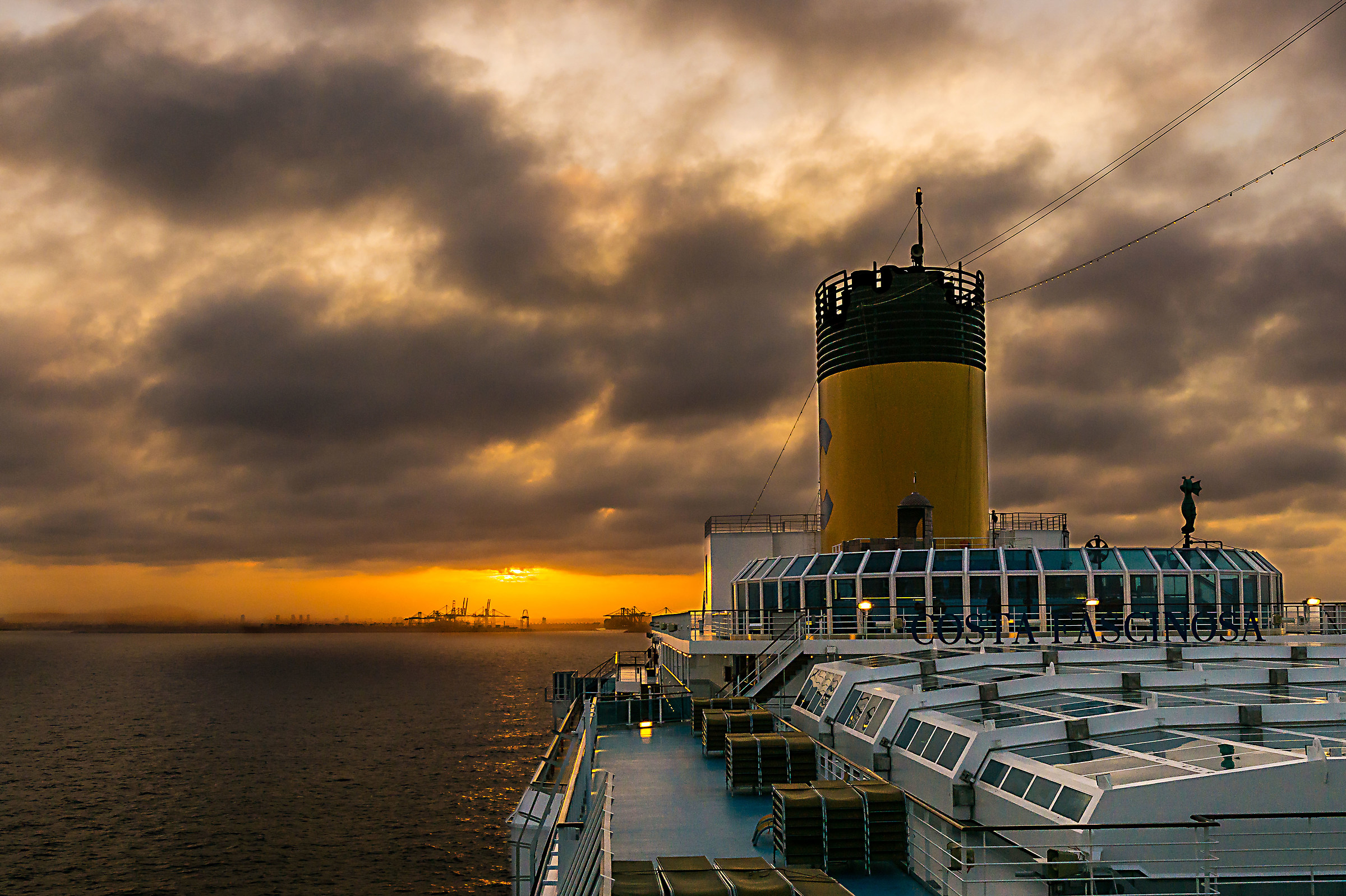 Fleeing from Valencia ...