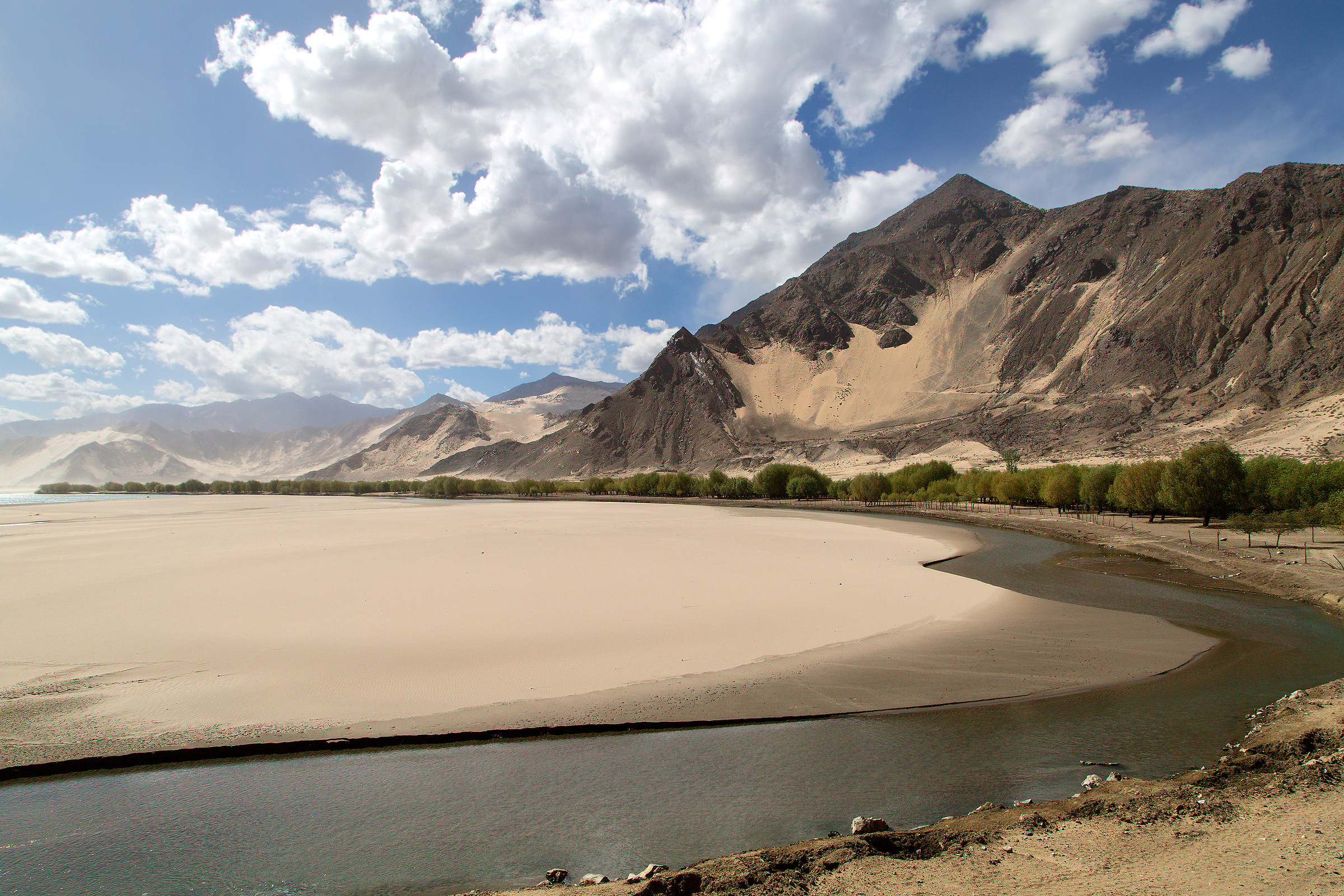 Yibet-Yarlung Valley