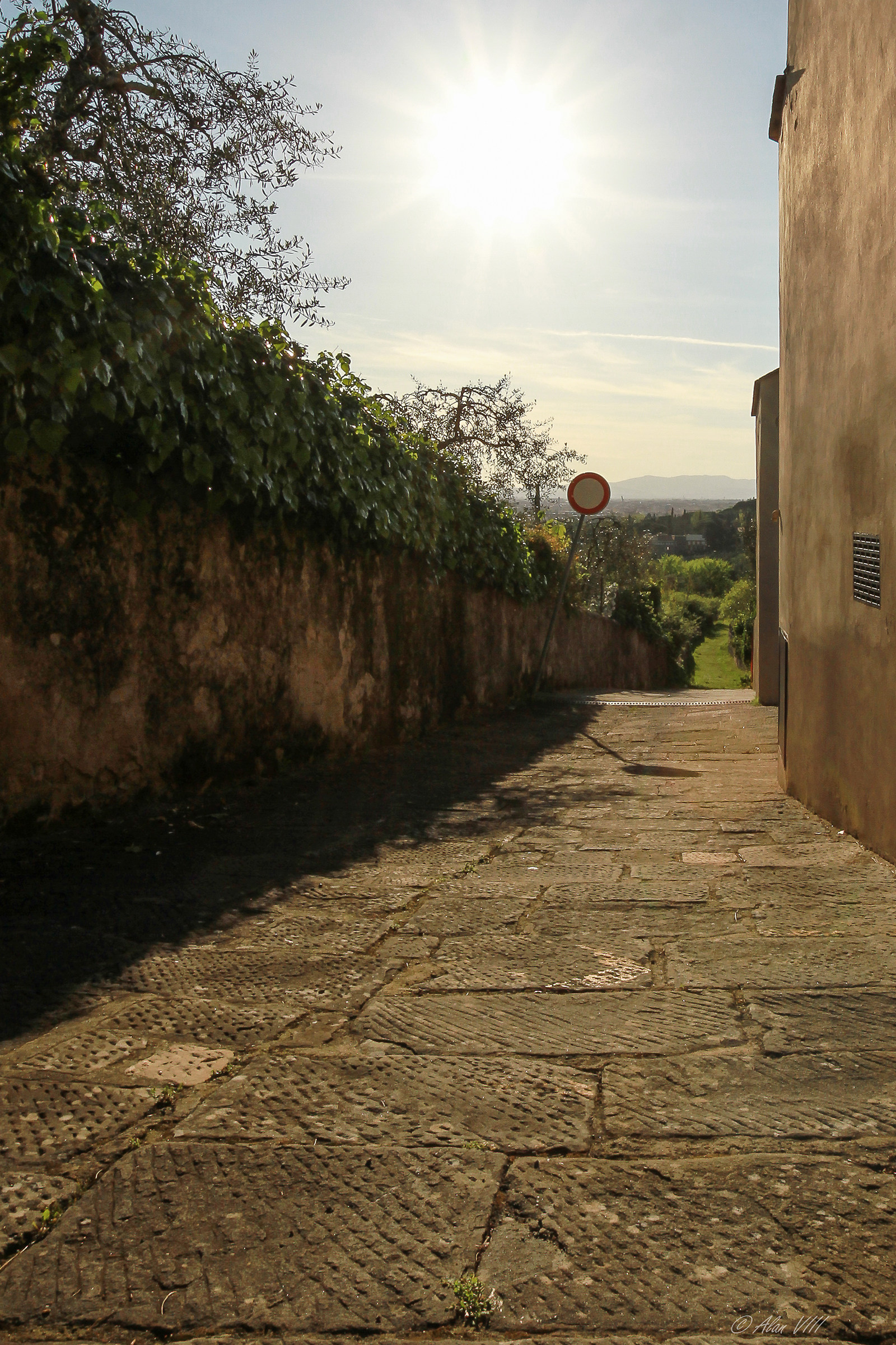finisce una strada comincia un mondo