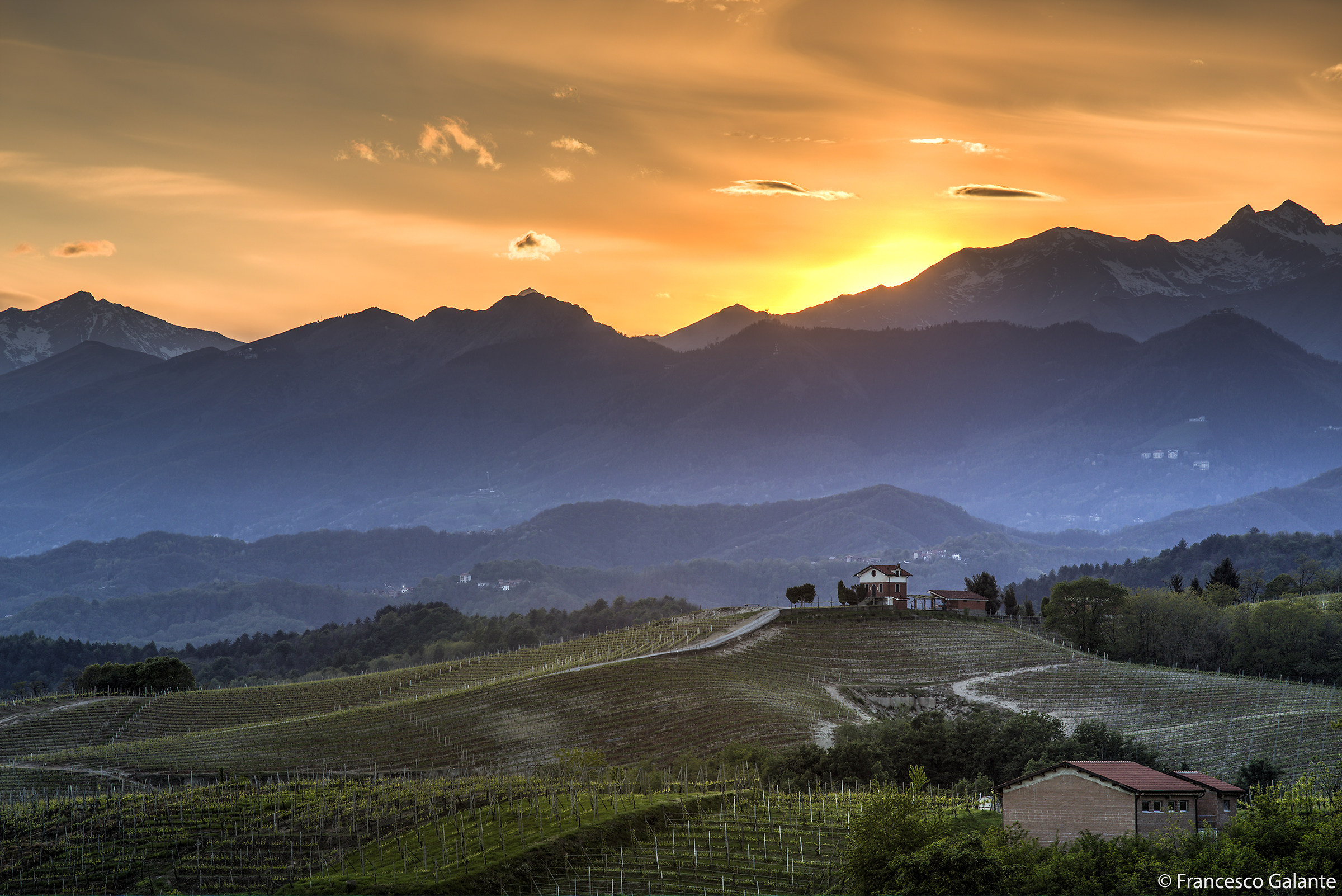Tramonto Tra i Vigneti di Gattinara