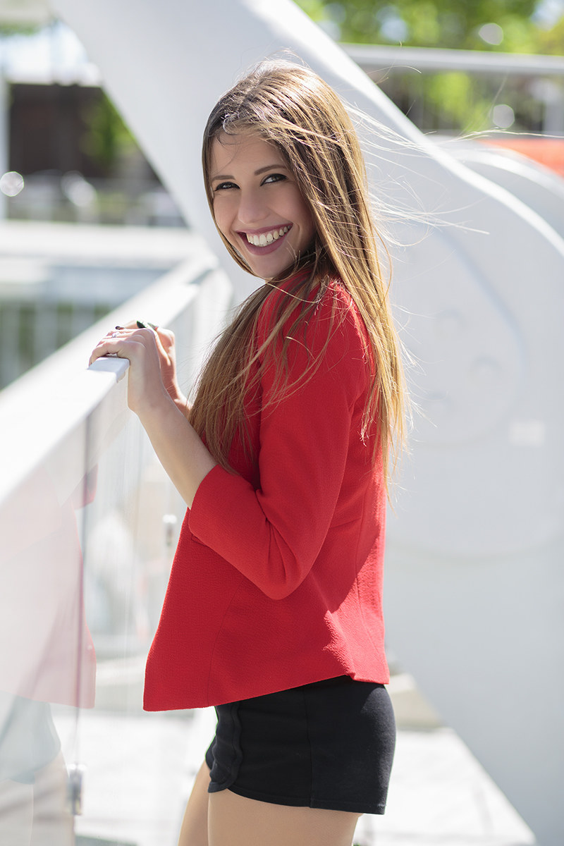 " un piccolo gabibbo felice e sorridente "