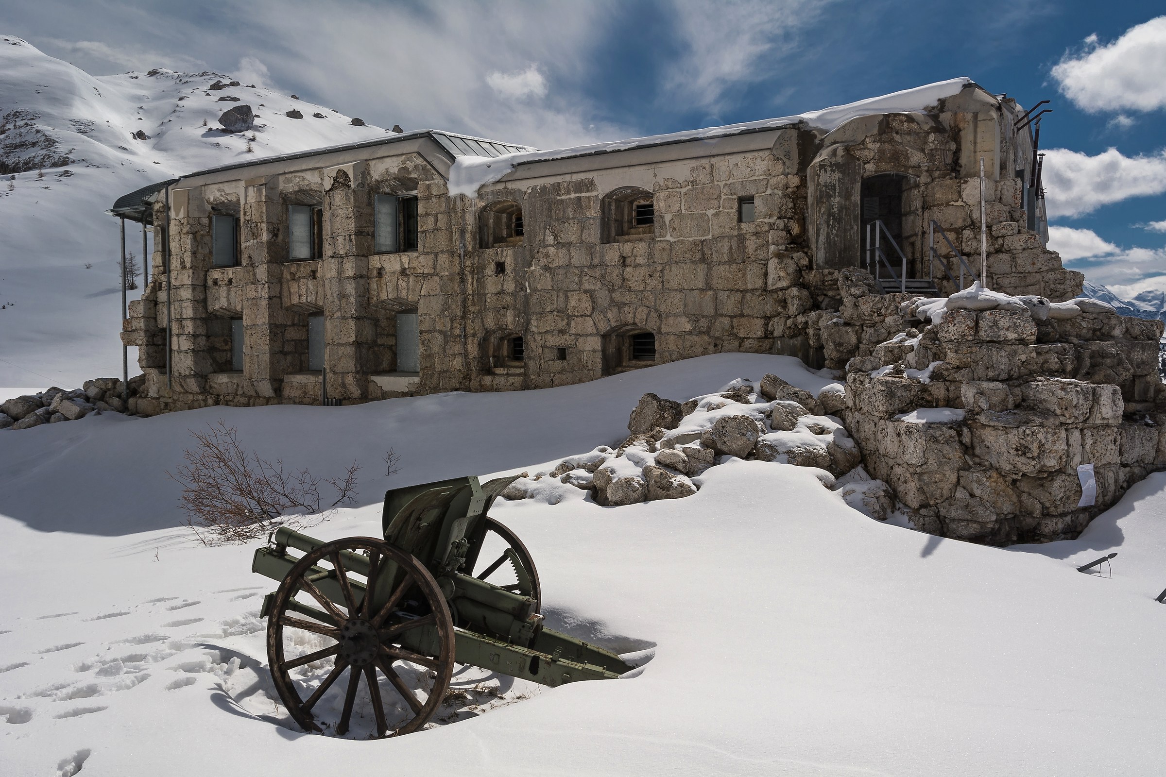 Strong three Valparola Sassi