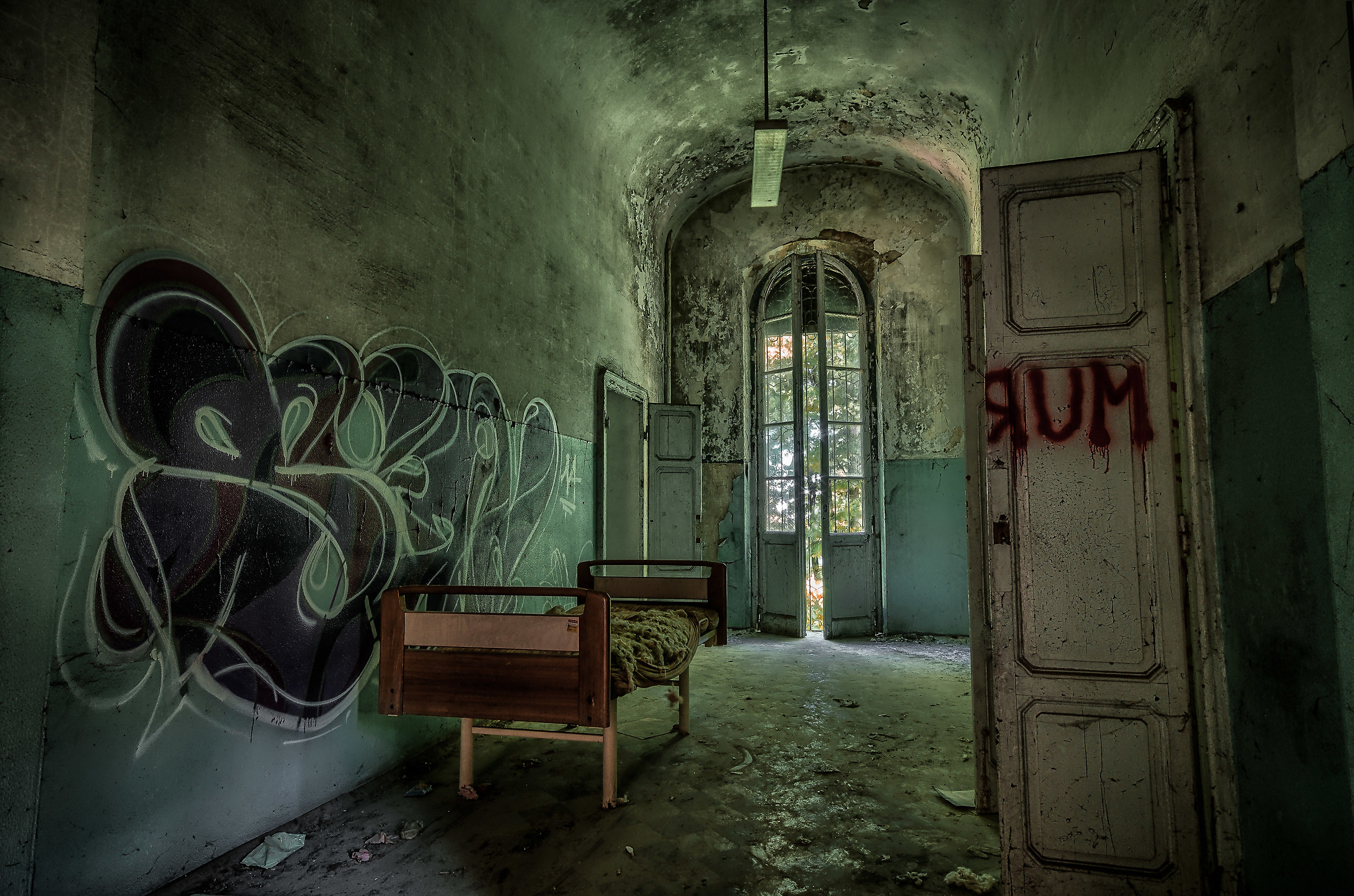 single room with park view .... Mombello b & b