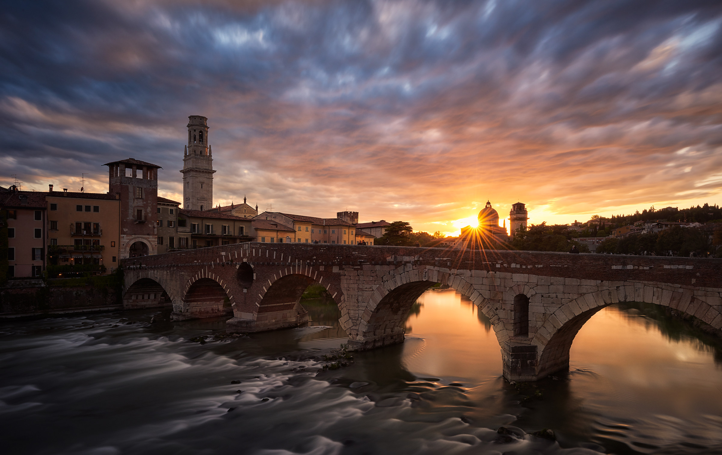 Verona - Veduta di ponte pietra