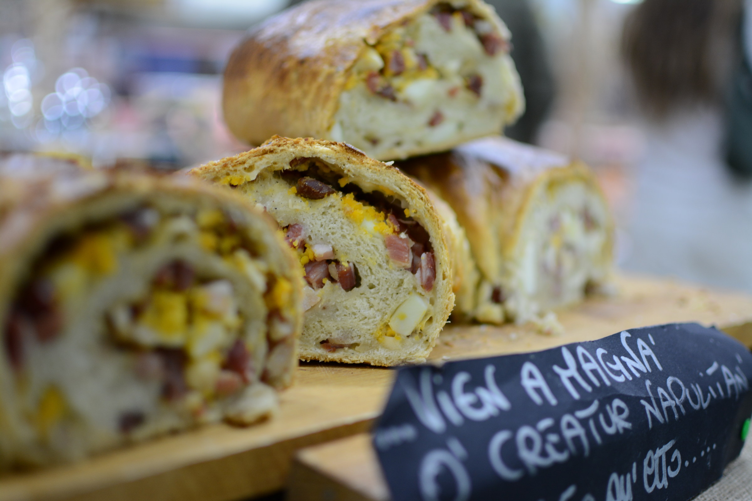 ..a of the many wonders of Napoli..il casatiello