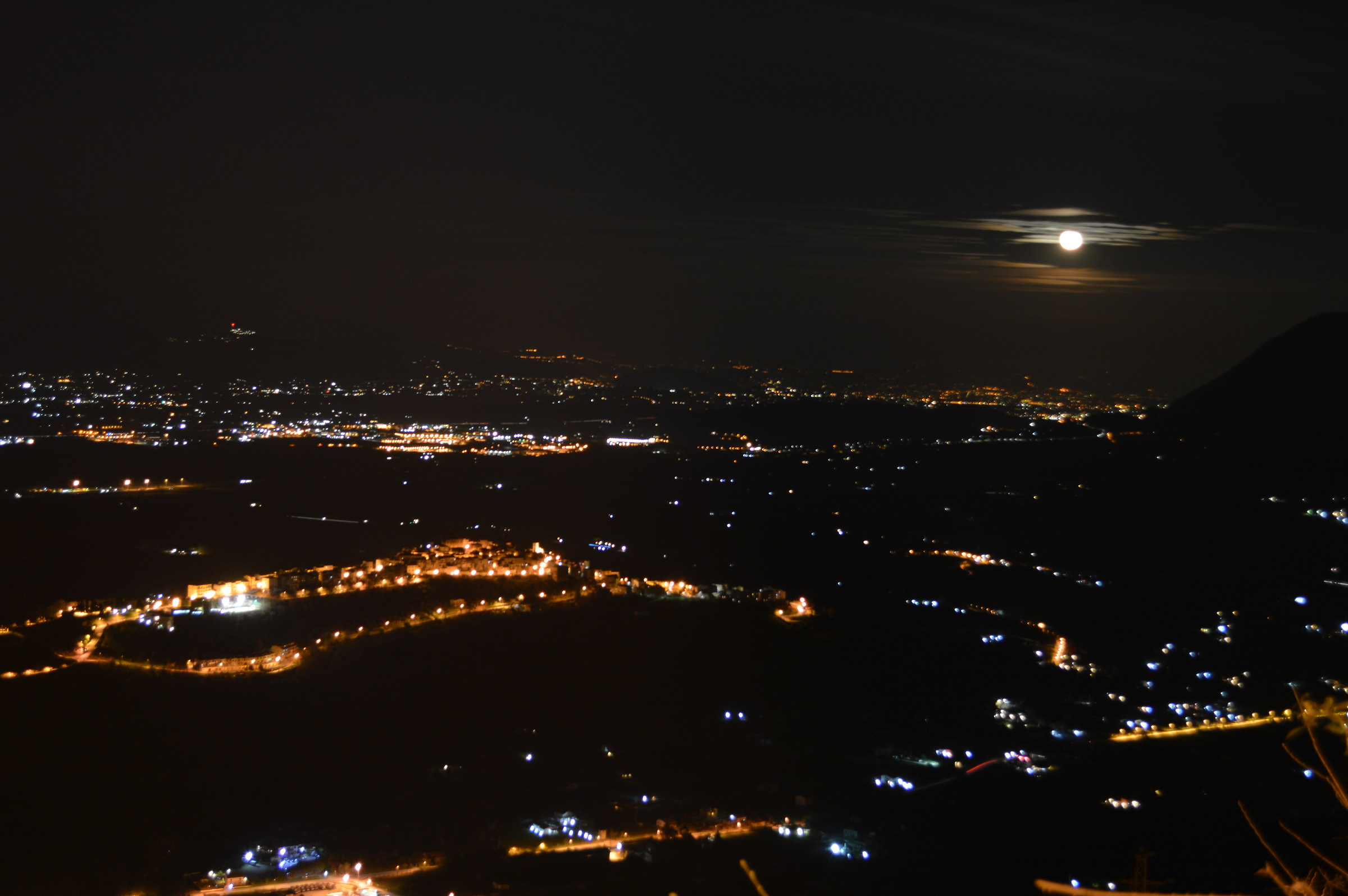 se c'è qualcosa che non ti va...dillo alla luna!!...