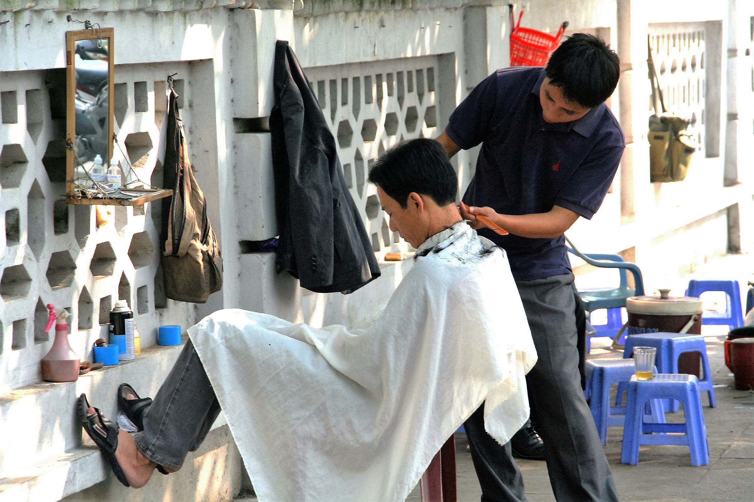 vietnam street barber