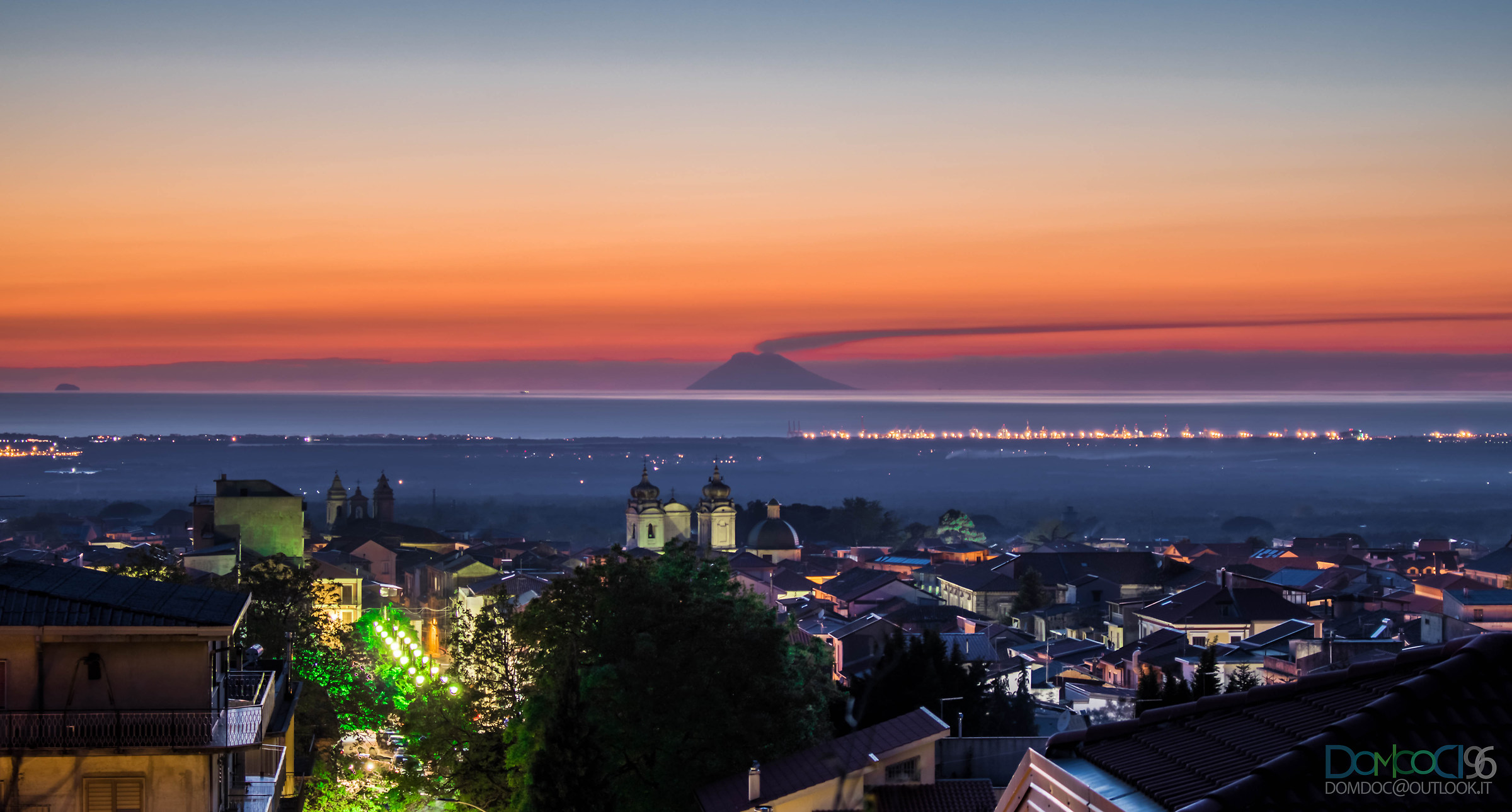 Cittanova: Stromboli al tramonto