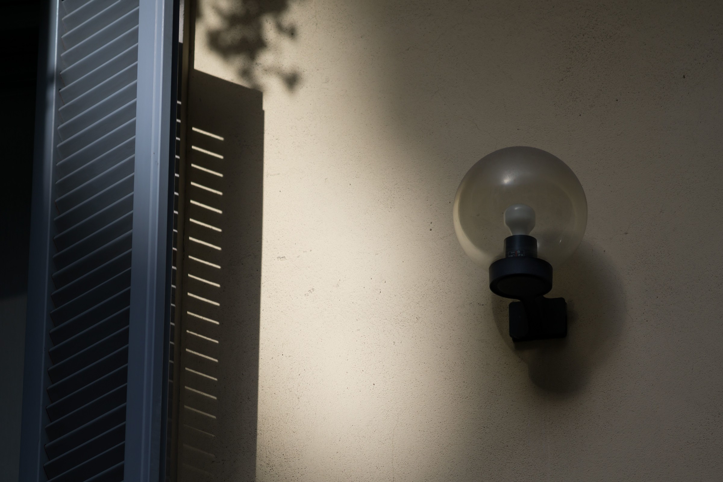 Milano - Cortile di Via Rovello con il Nikkor 180/2.8
