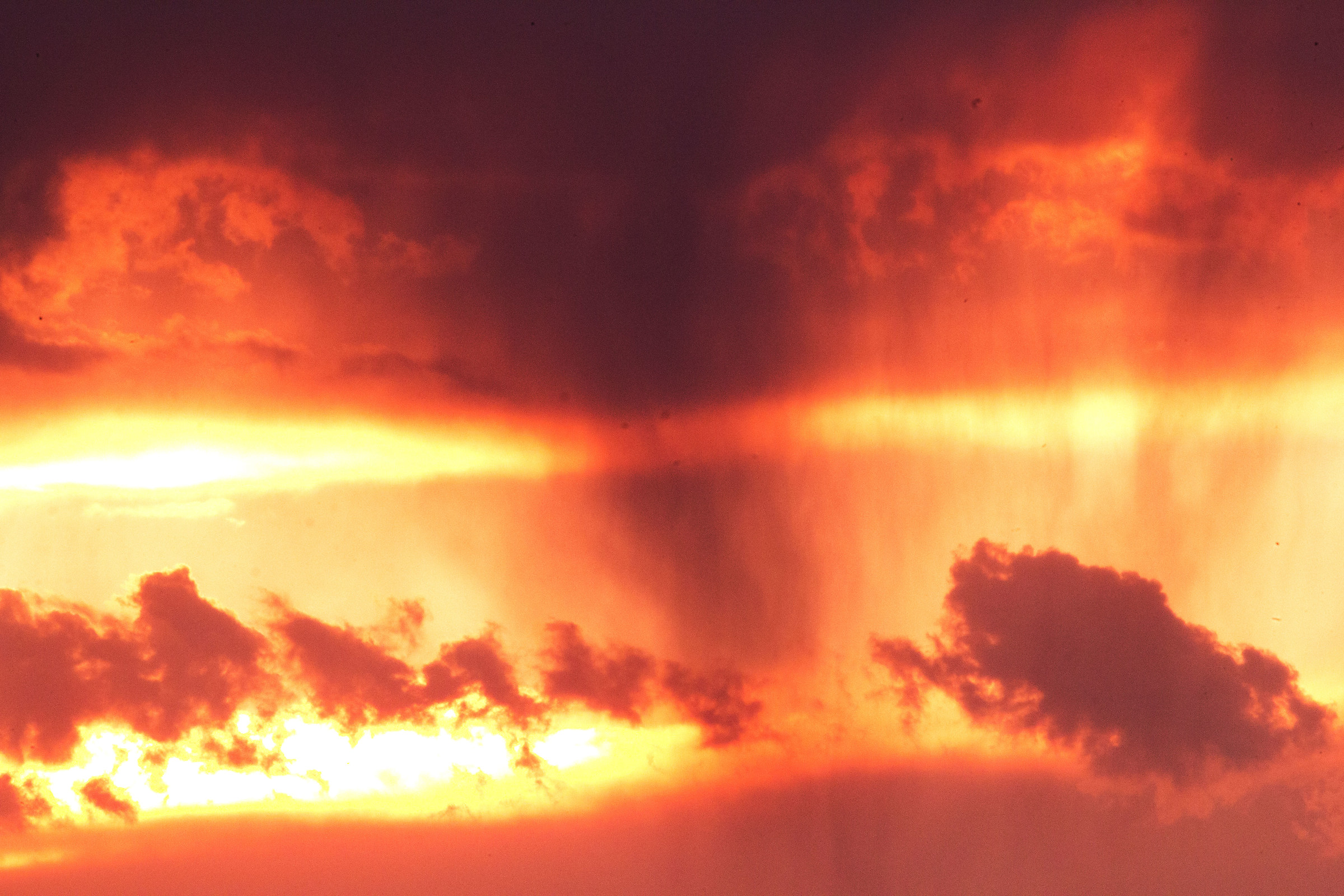 Tramonto in mezzo al temporale