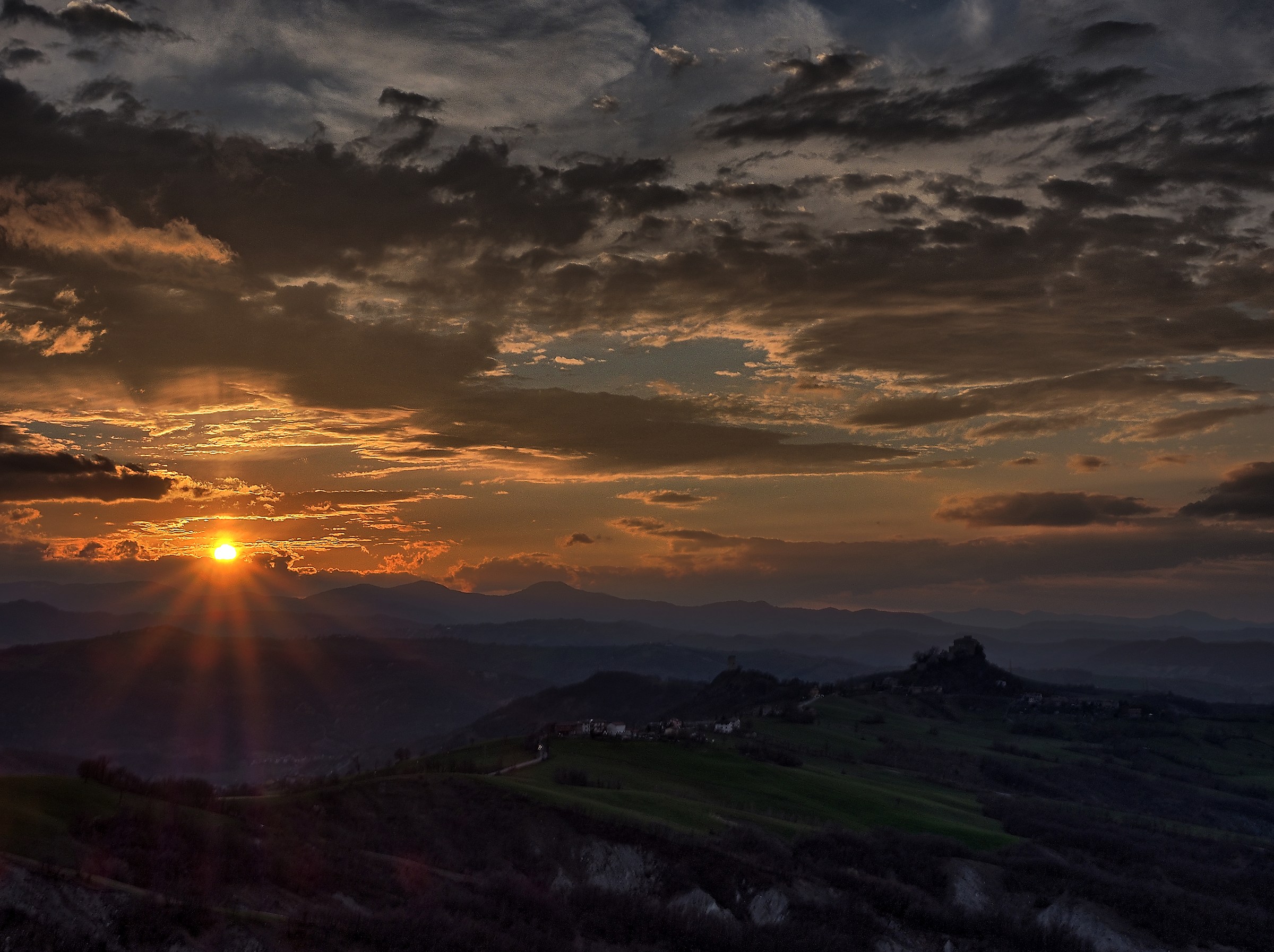 ultimi raggi su Rossena