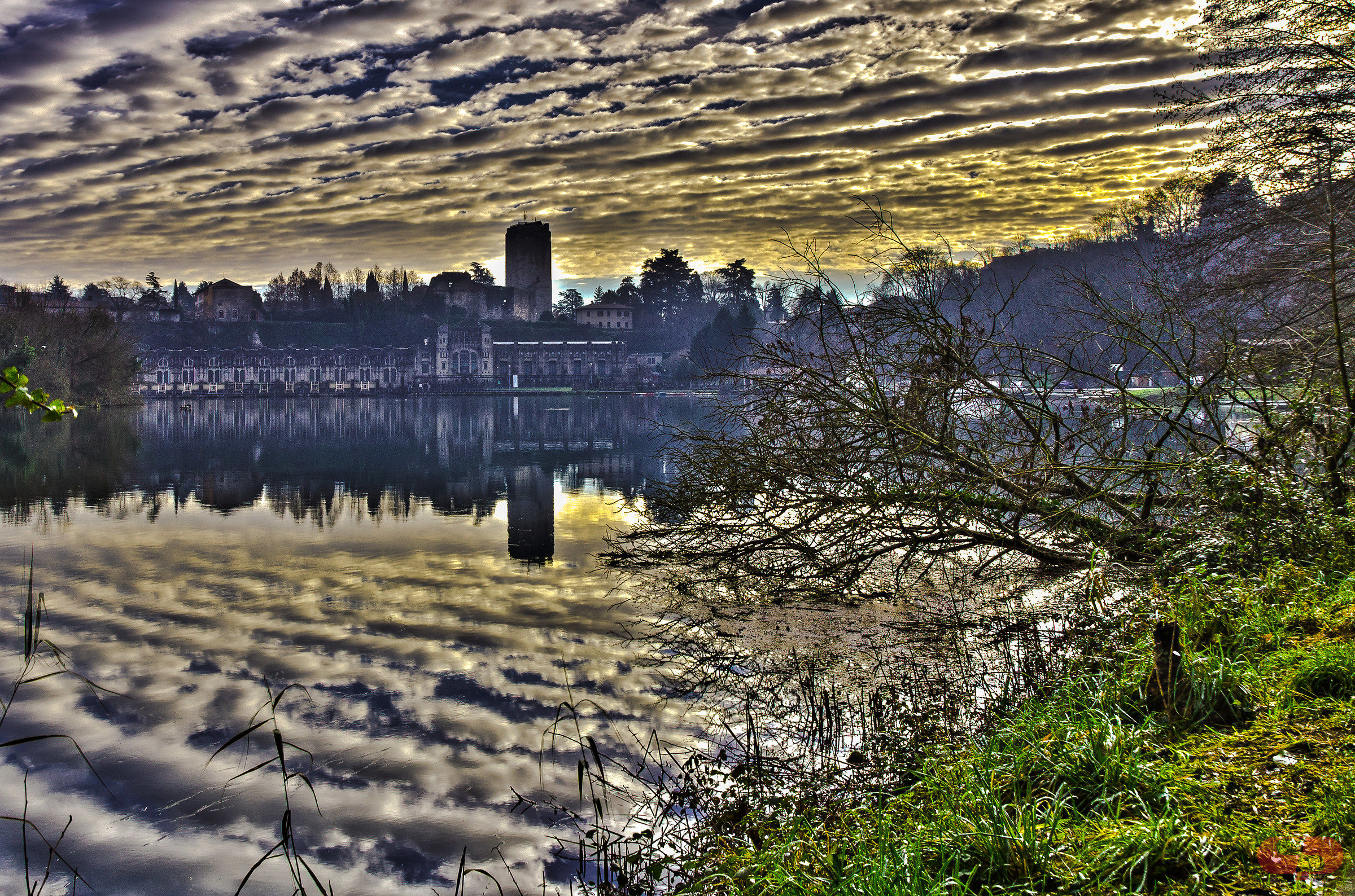 Waiting for the storm ...