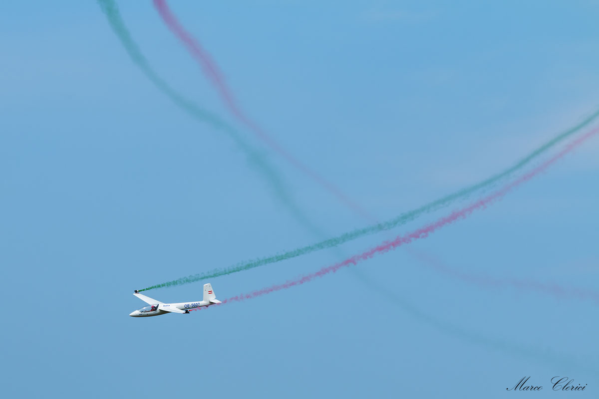 Aliante Tricolore
