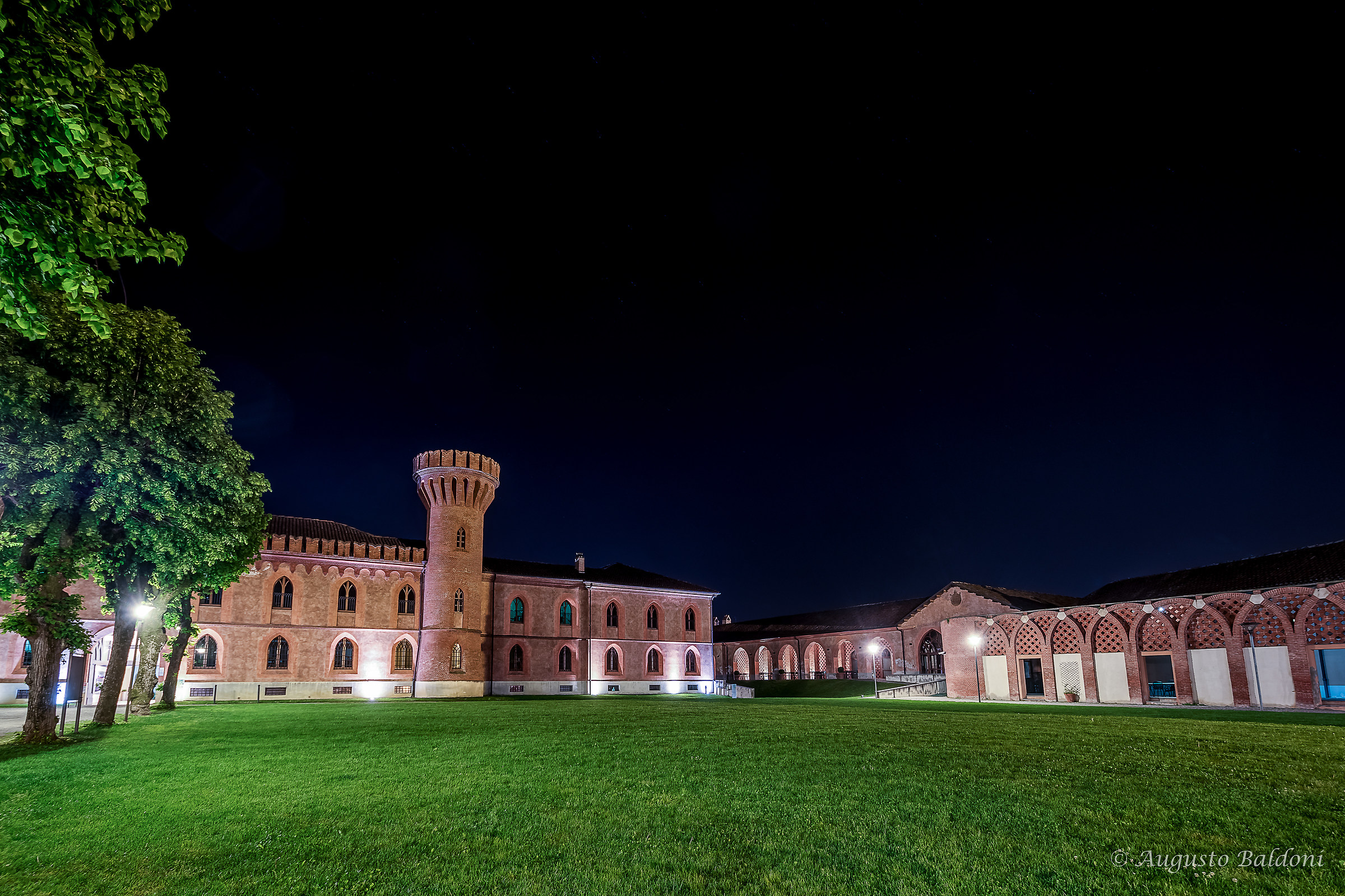 Agenzia di Pollenzo - Outside