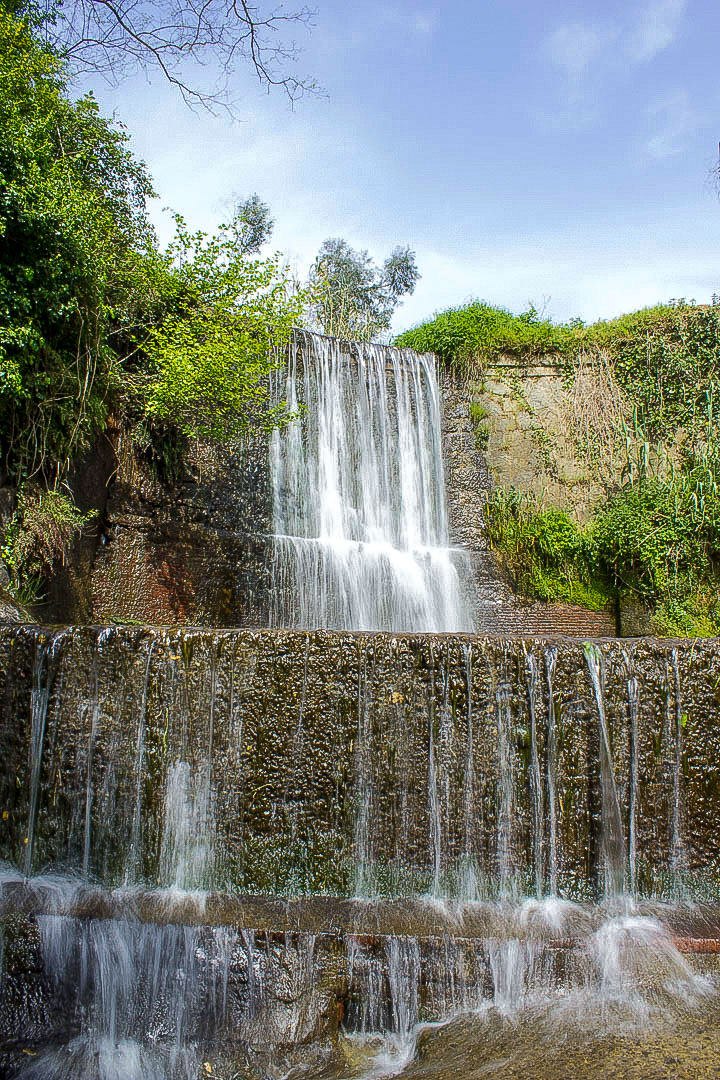 waterfall Vangile