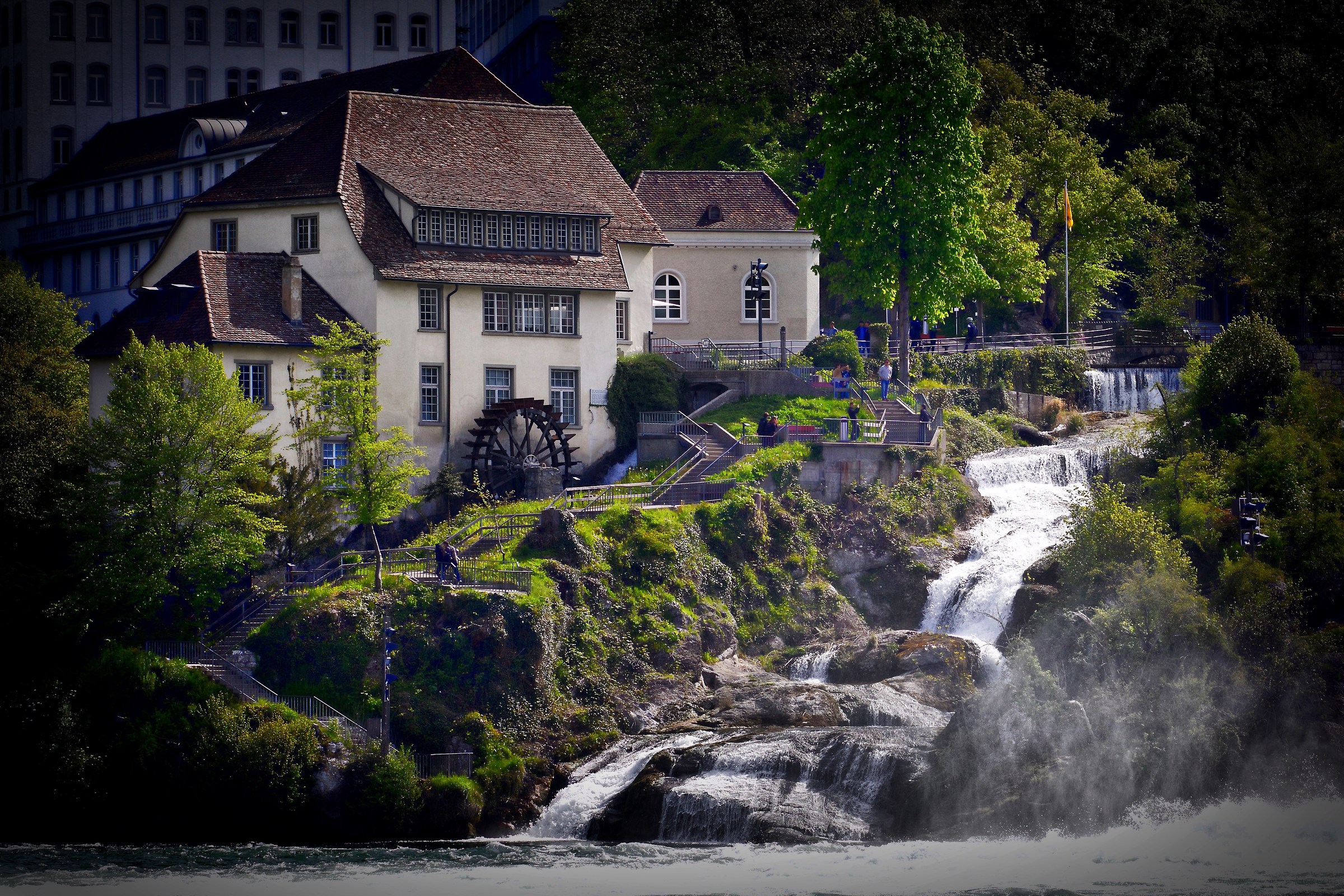 IlMulino and waterfall - Schaffhausen (ch)