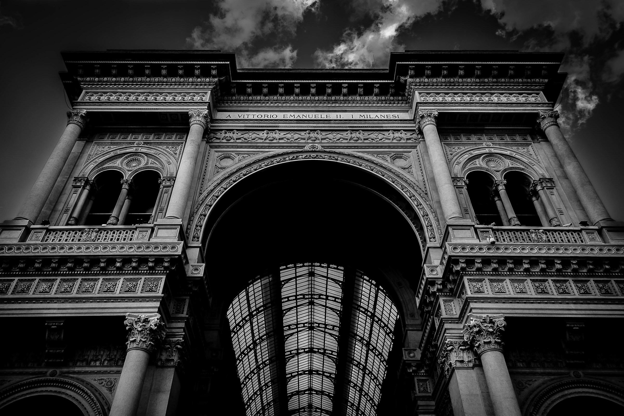 Vittorio Emanuele Gallery in black and white