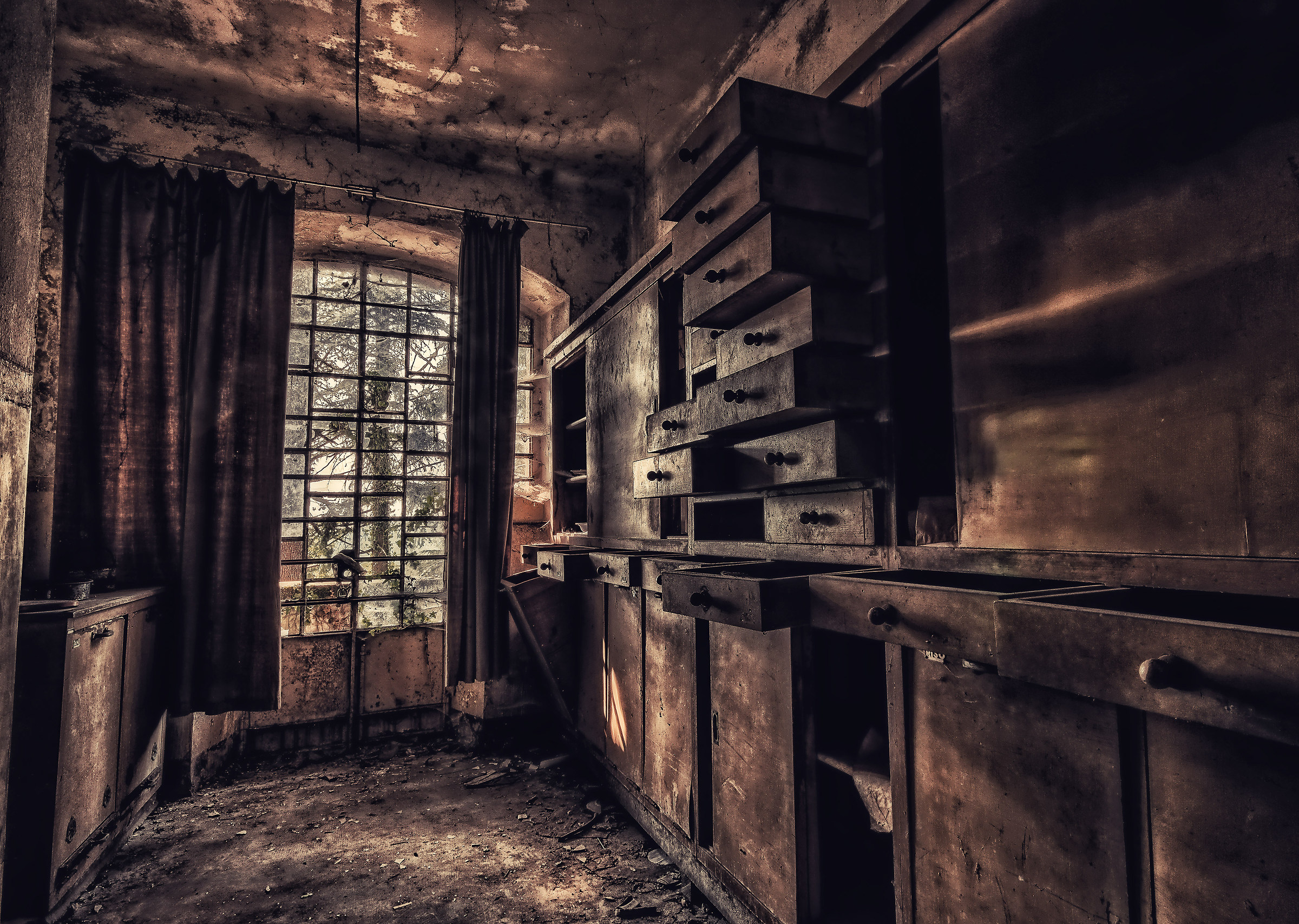 Institute L. many dreams in the drawers ...