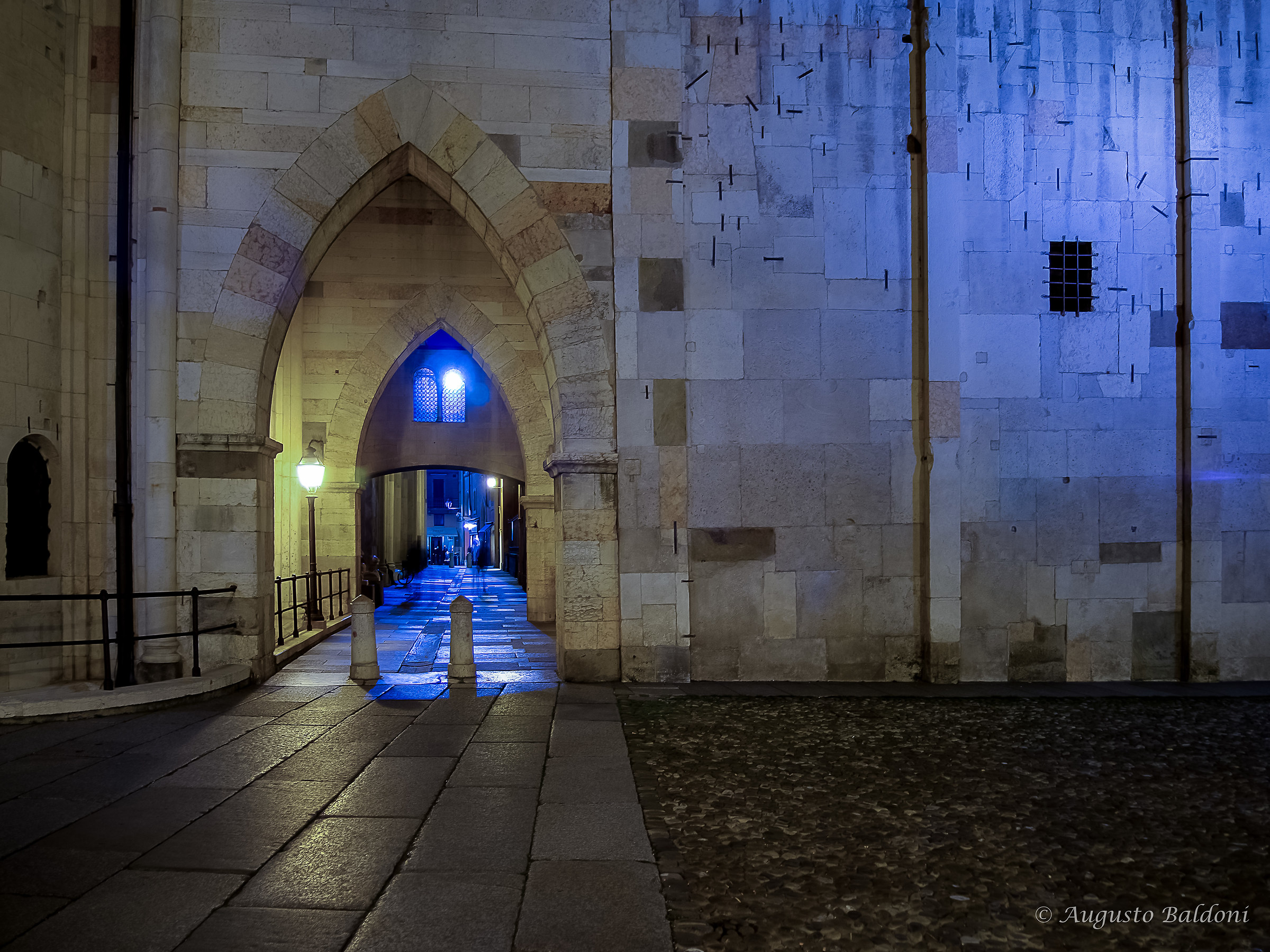 Modena - Corridoio fra Duomo e Ghirlandina