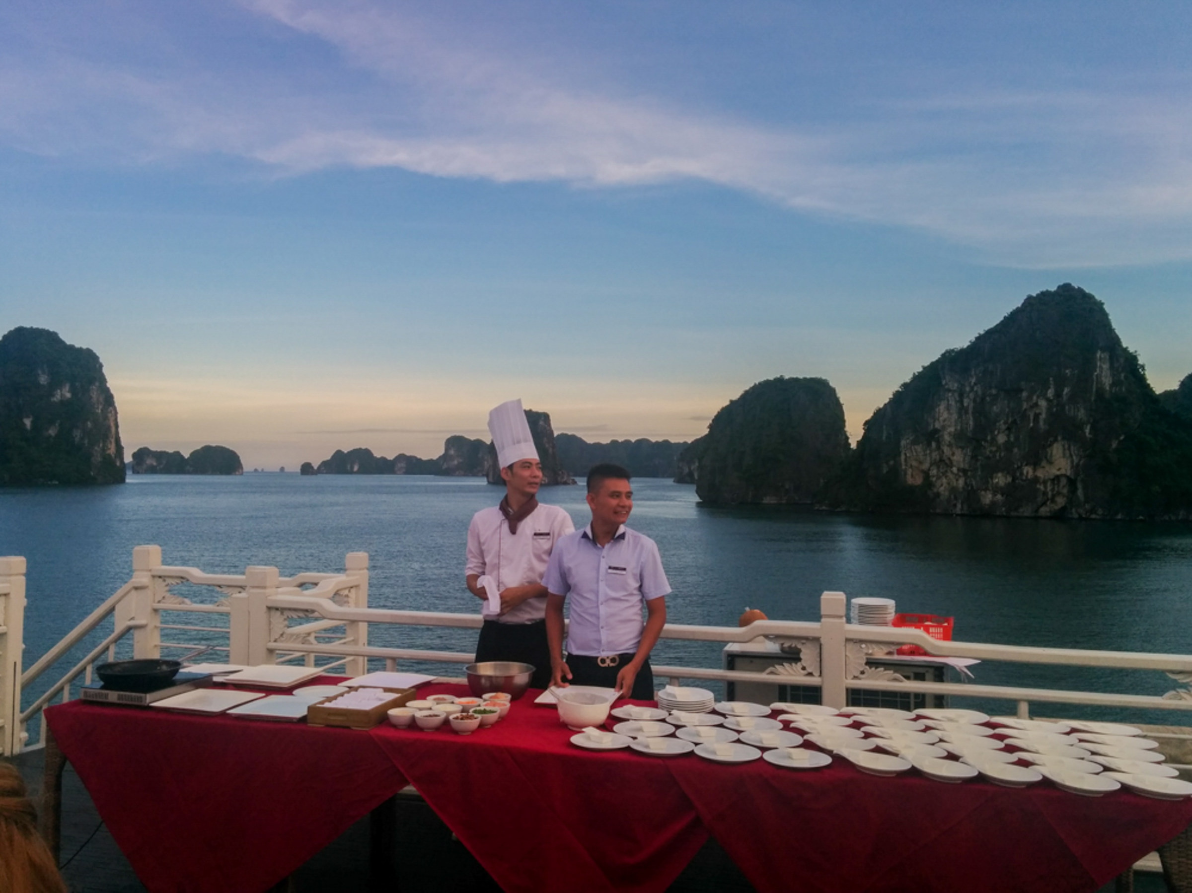 Lezione di cucina nella Baia di Halong