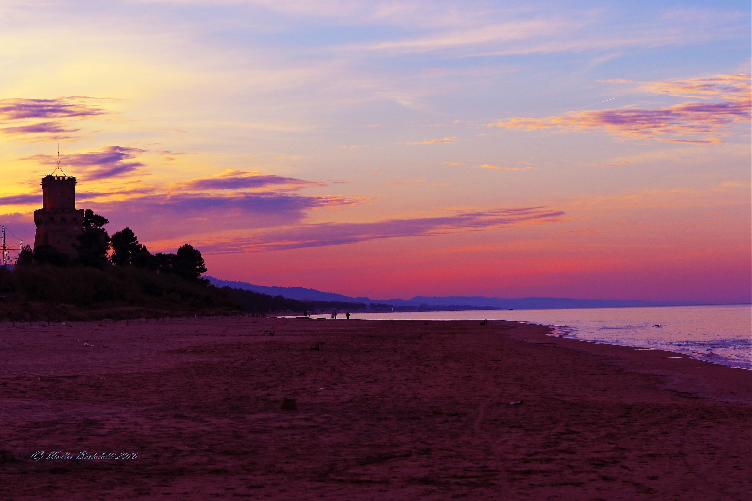 tramonto sulla torre