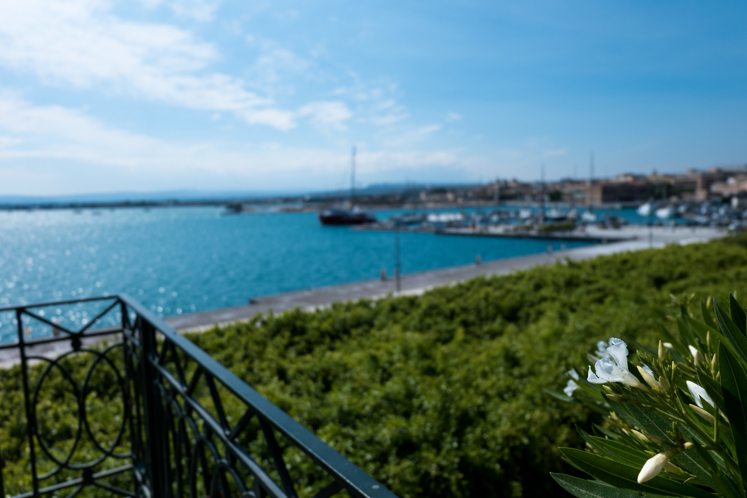 Where it falls' s eye?