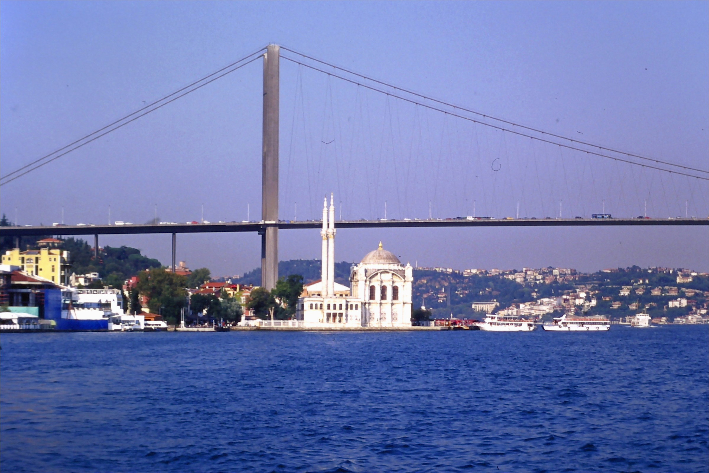 Il ponte e la moschea