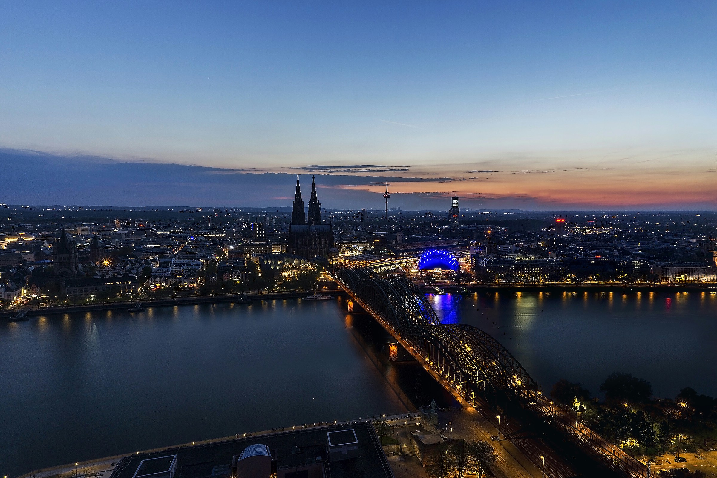 Cologne - blue hour