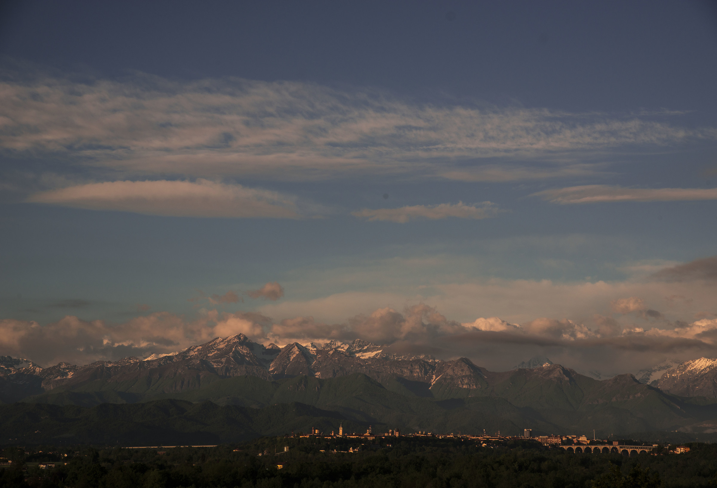 E improvvisamente laggiu'...............Cuneo!!