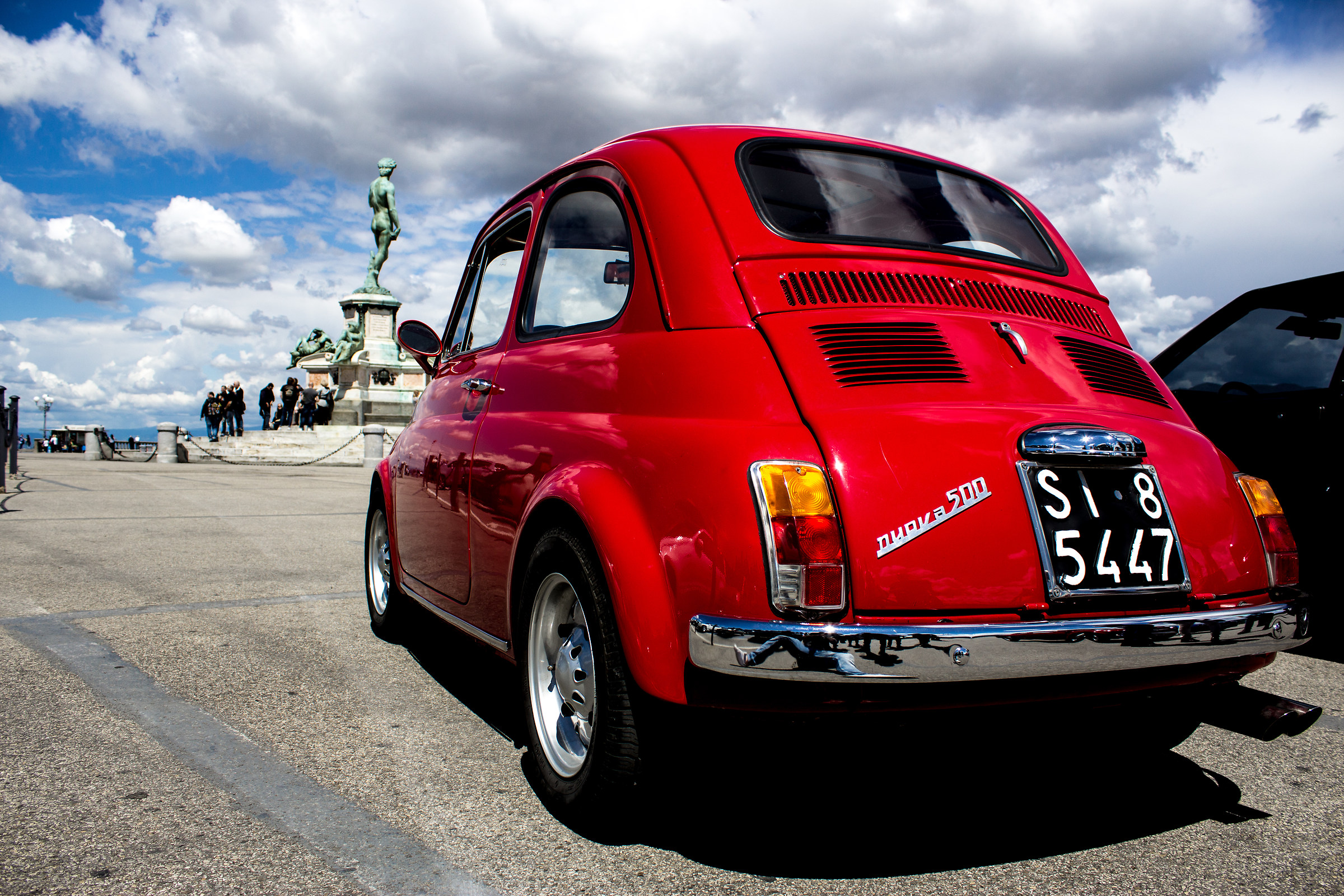 Nuova Fiat 500 al piazzale