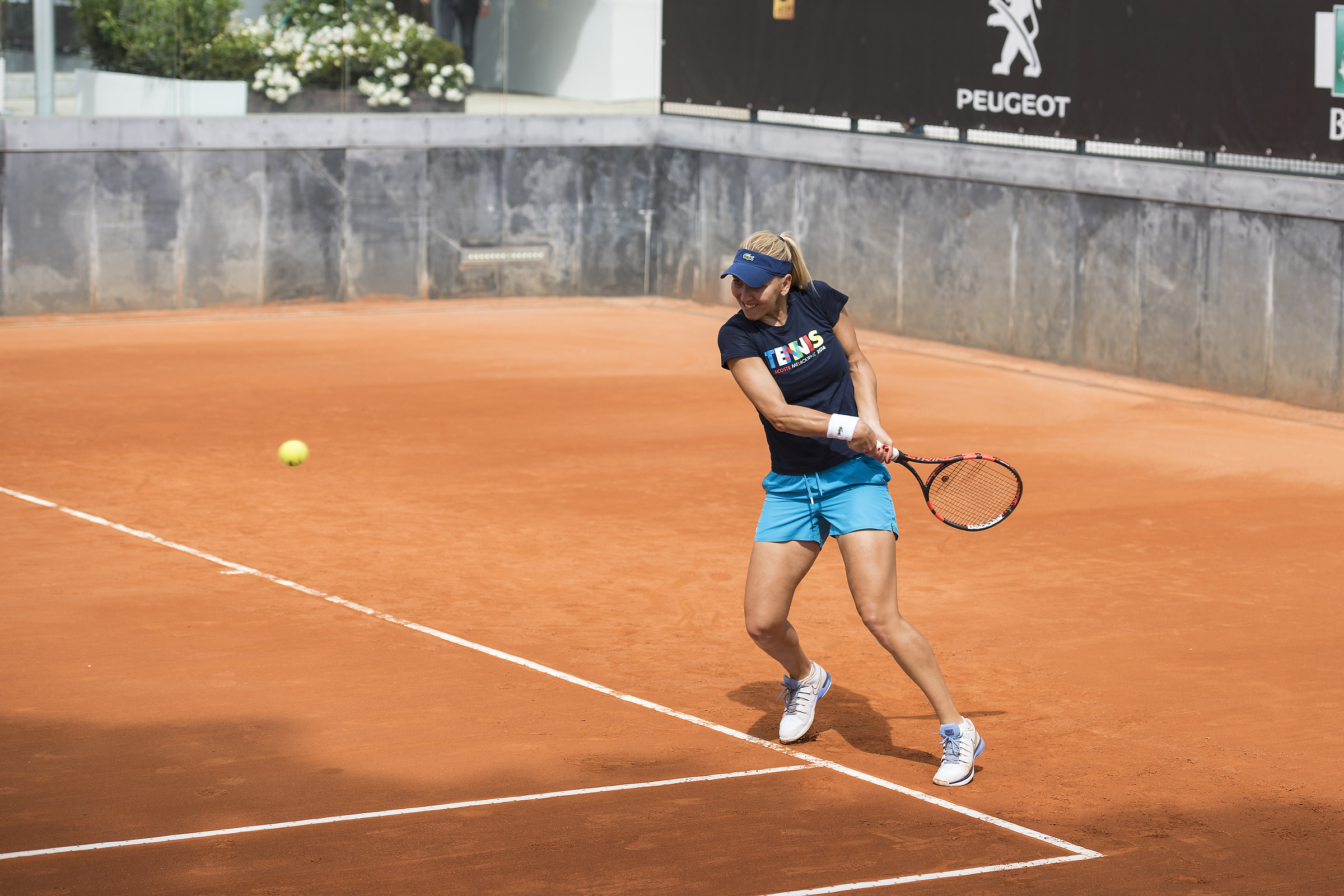 Elena Vesnina ( Russa )