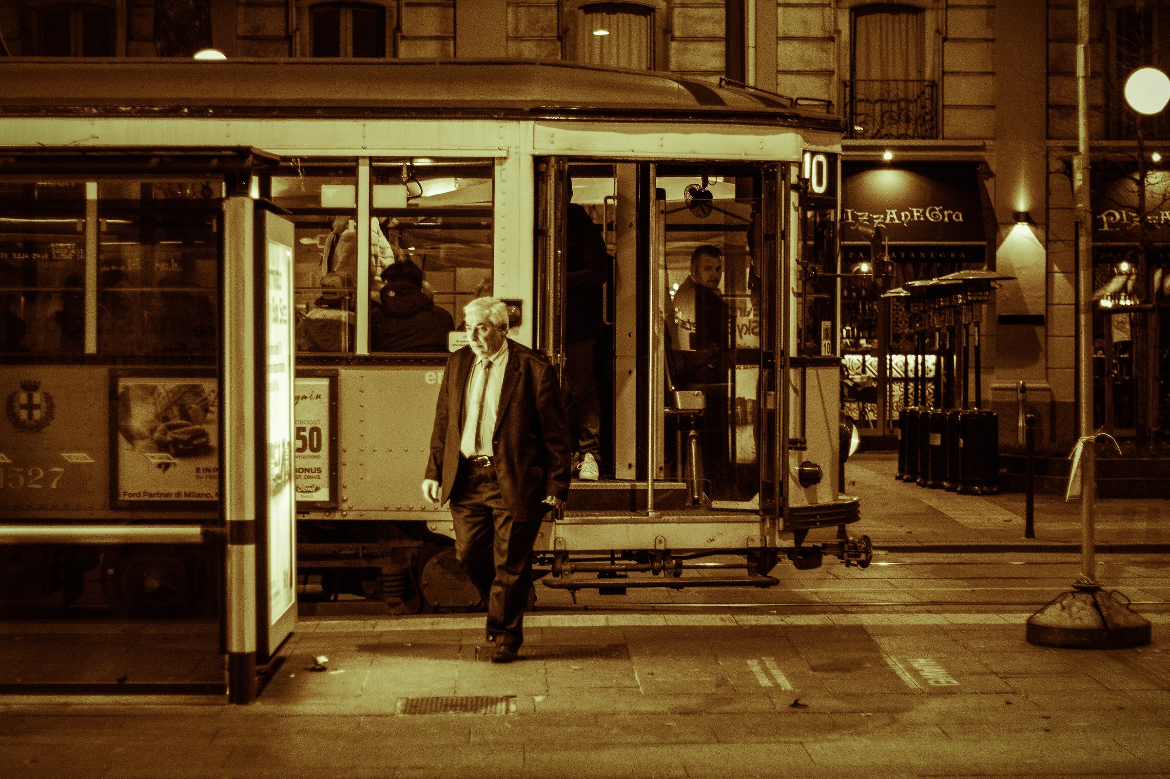 No sleep in the city