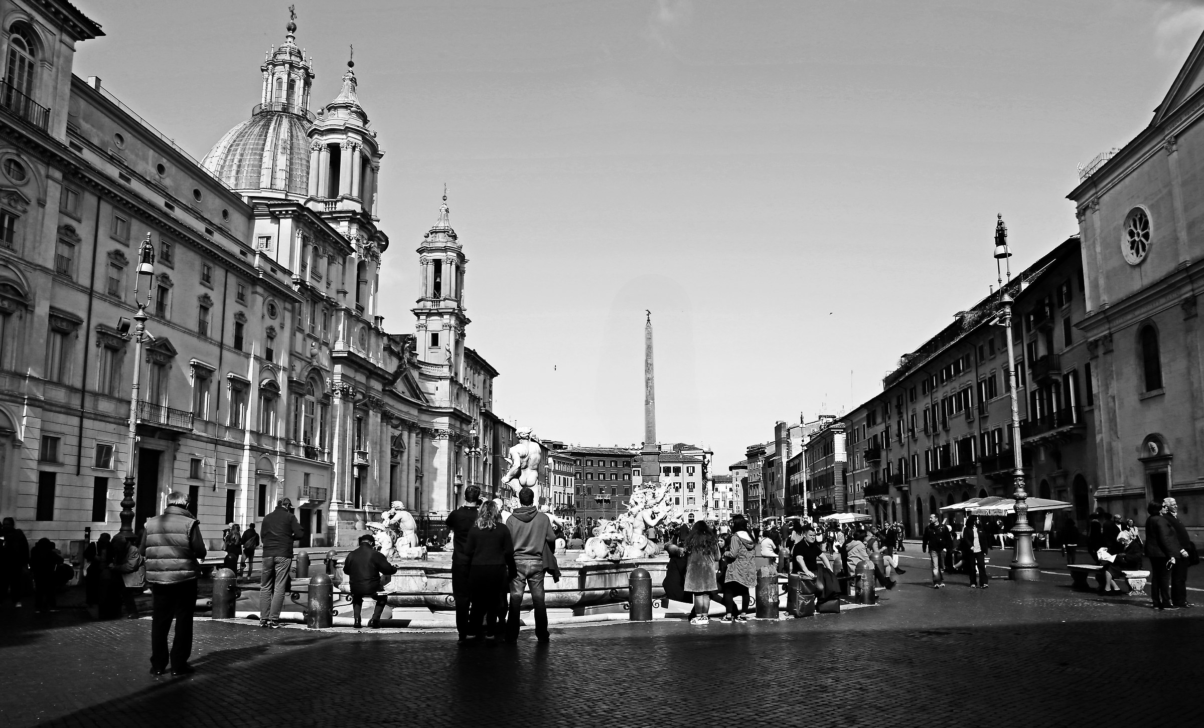 scenes of life in Piazza Navona