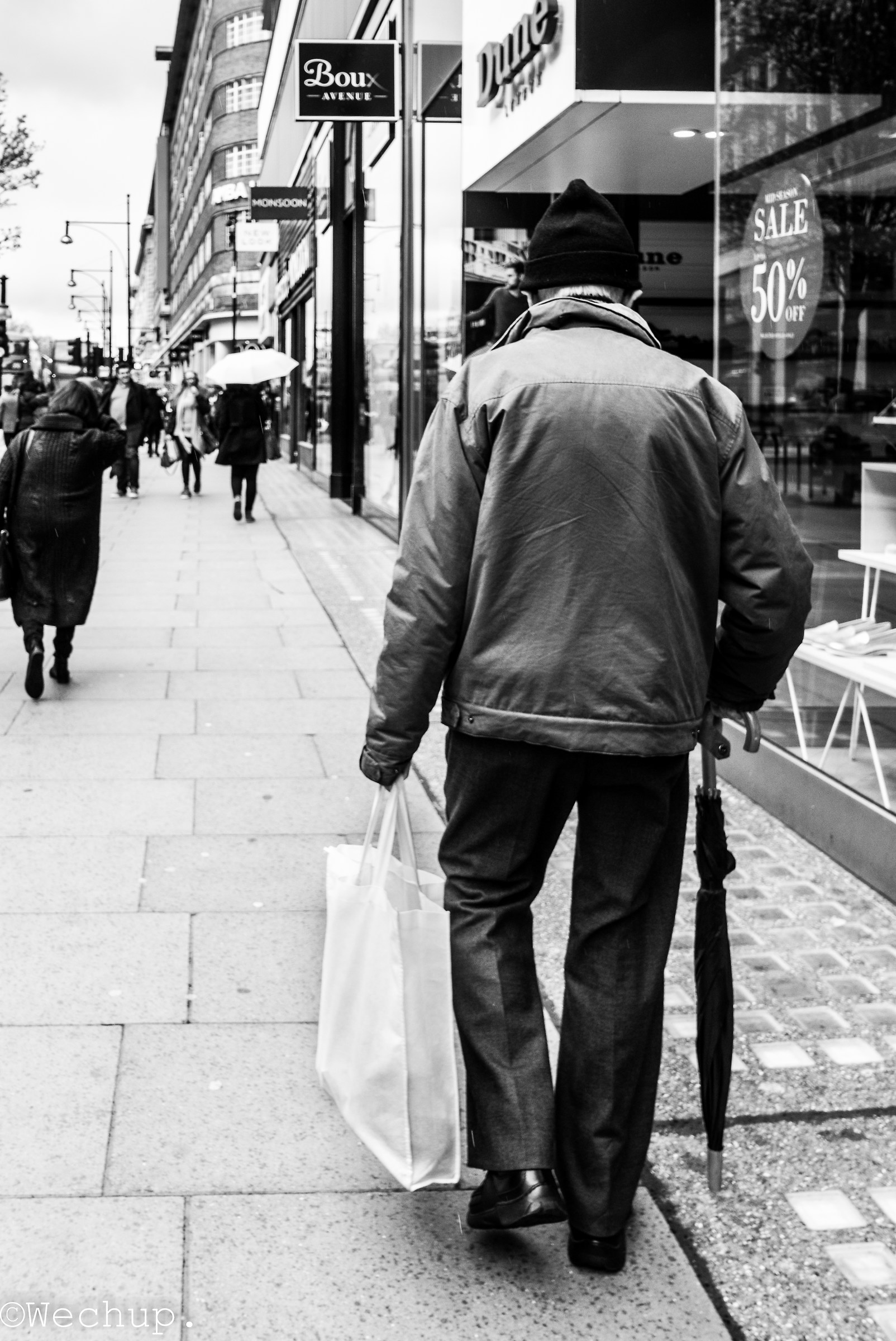 slowly in Oxford Street
