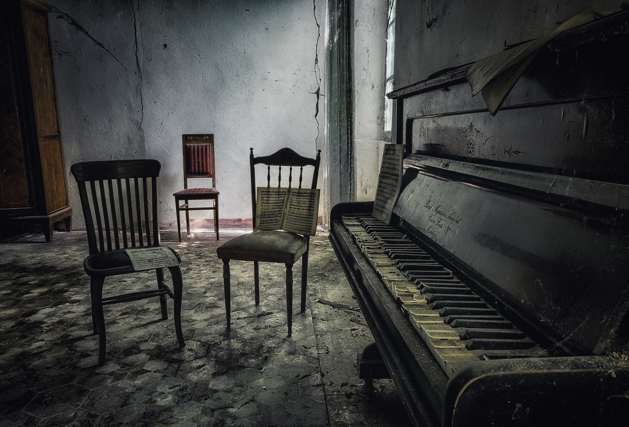 Palazzo delle fragili memorie...il pianoforte