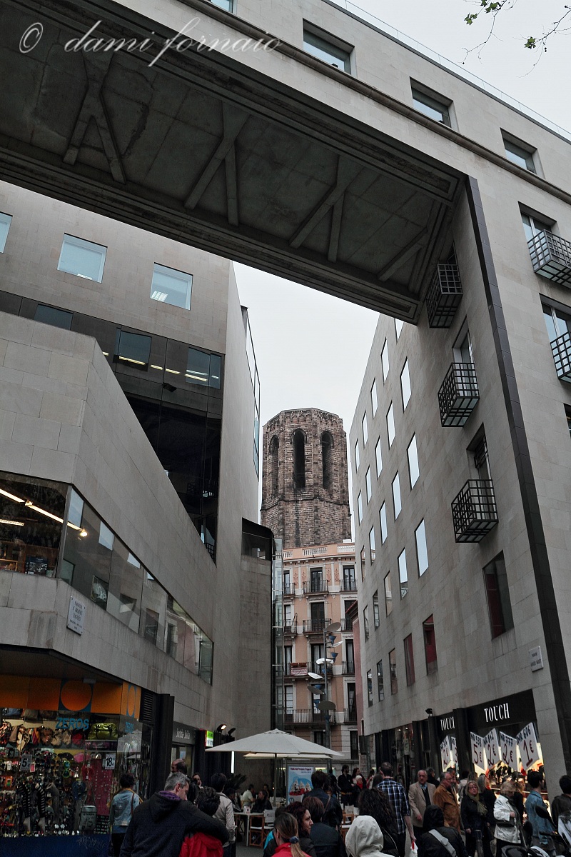 Barcelona: crocevia di genti, culture ed architetture