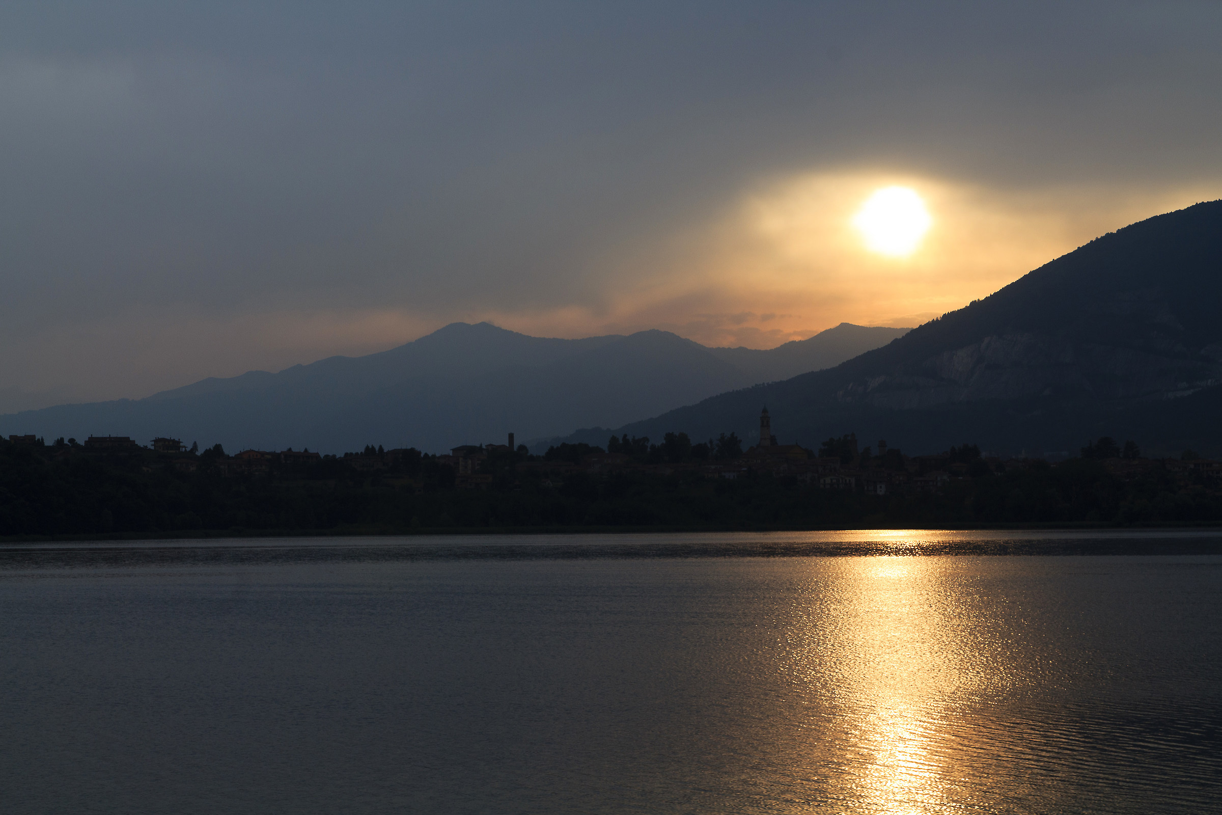 sunset on Lake Hanno