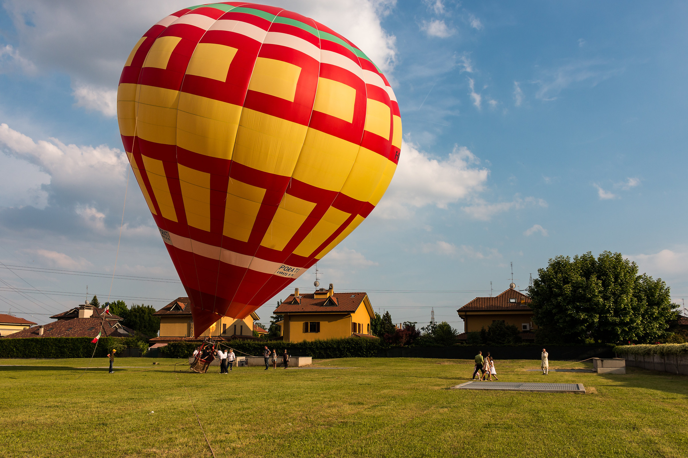 The balloon and the wind ..