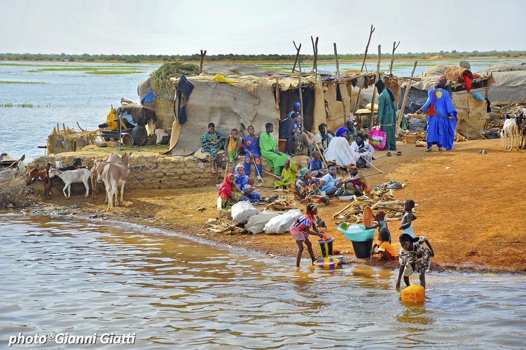 Life on the great river Niger (Mali)