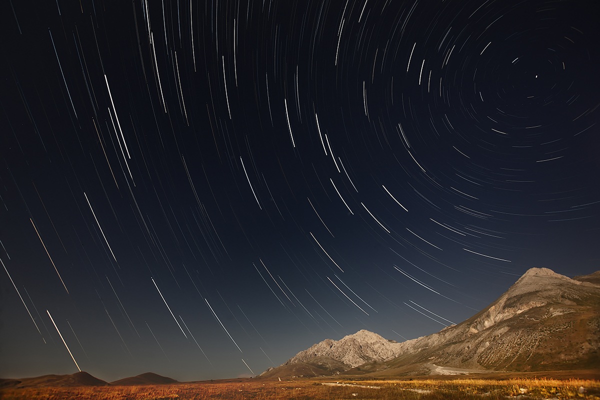 star trail campo imperatore canon 16-35