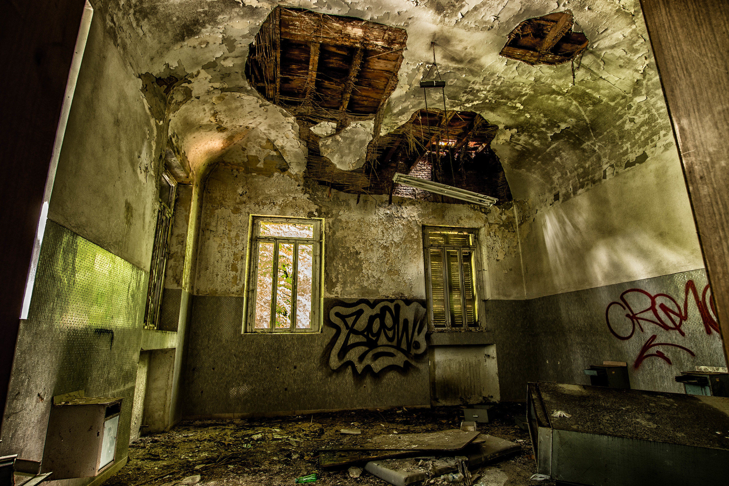 Soffitto pericolante