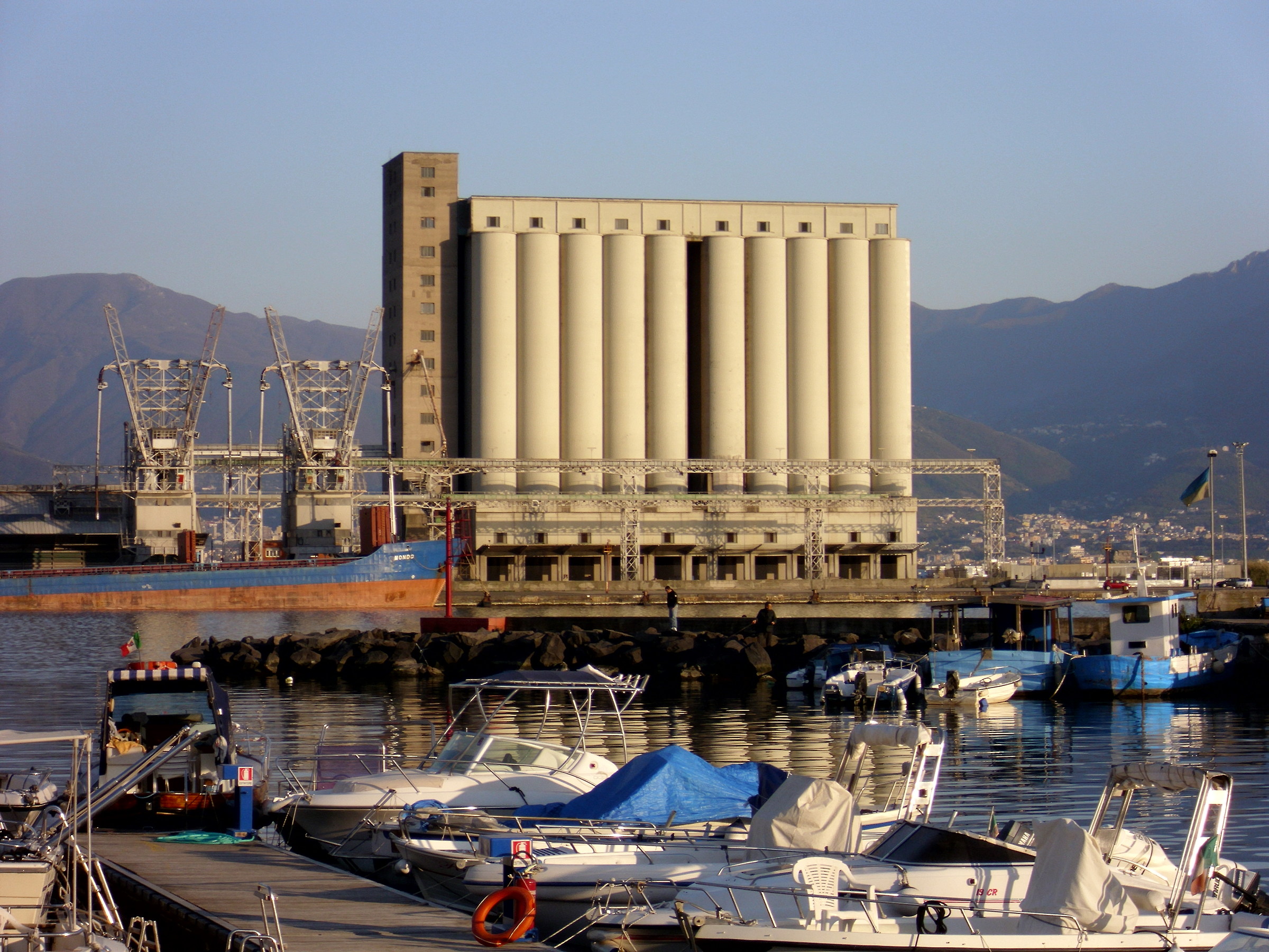 Afternoon at the port of Torre Annunziata