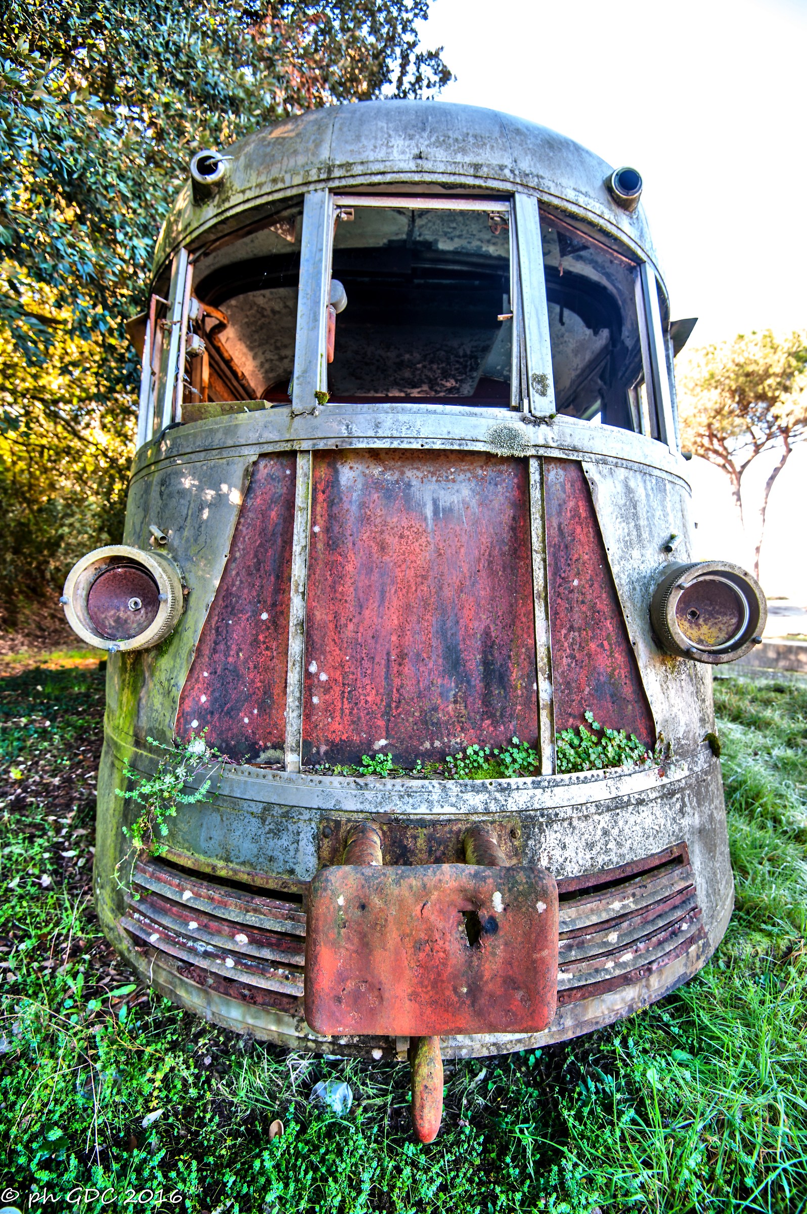 Ancient Littorina FCL smiling despite the abandonment