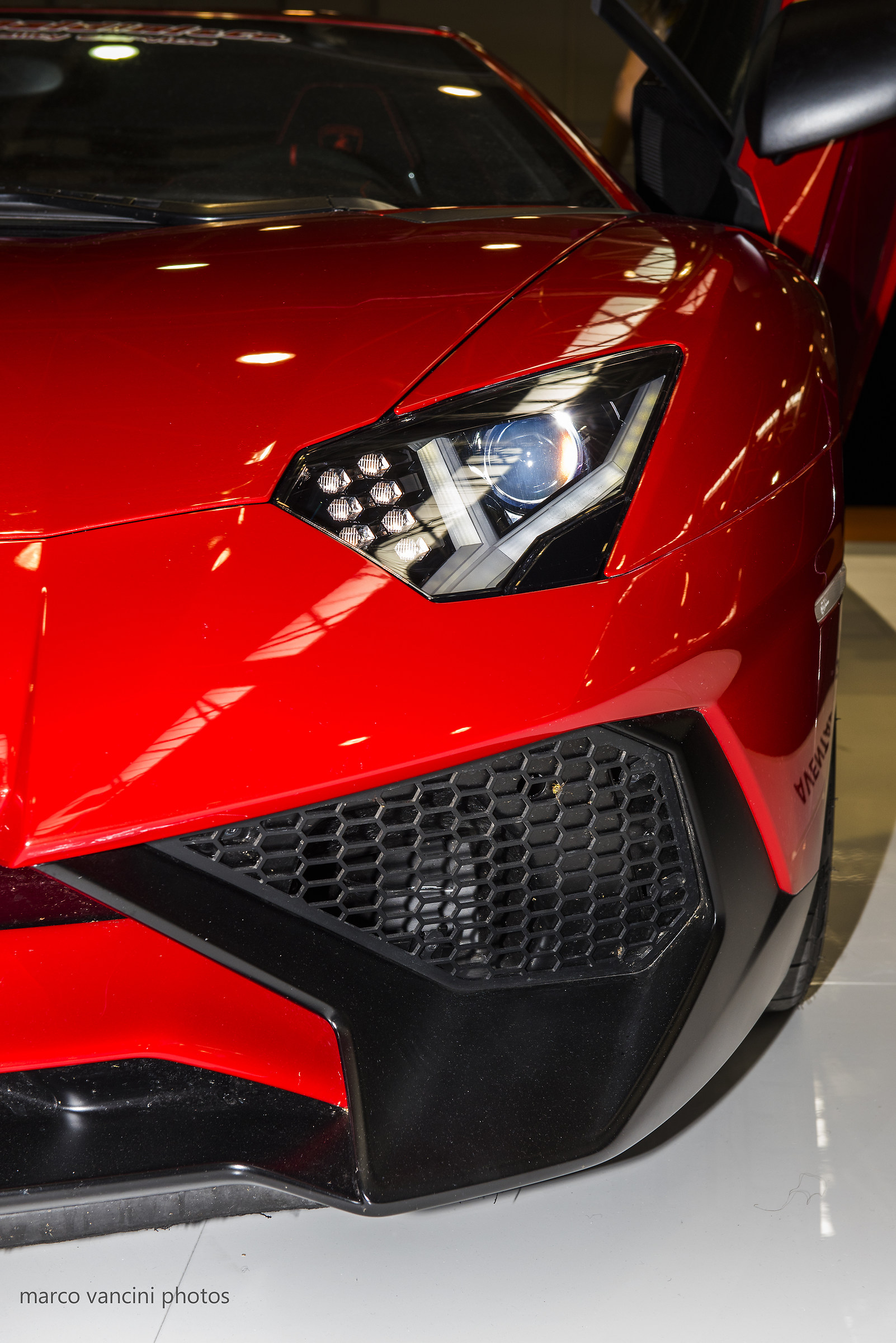 Lamborghini aventador sv