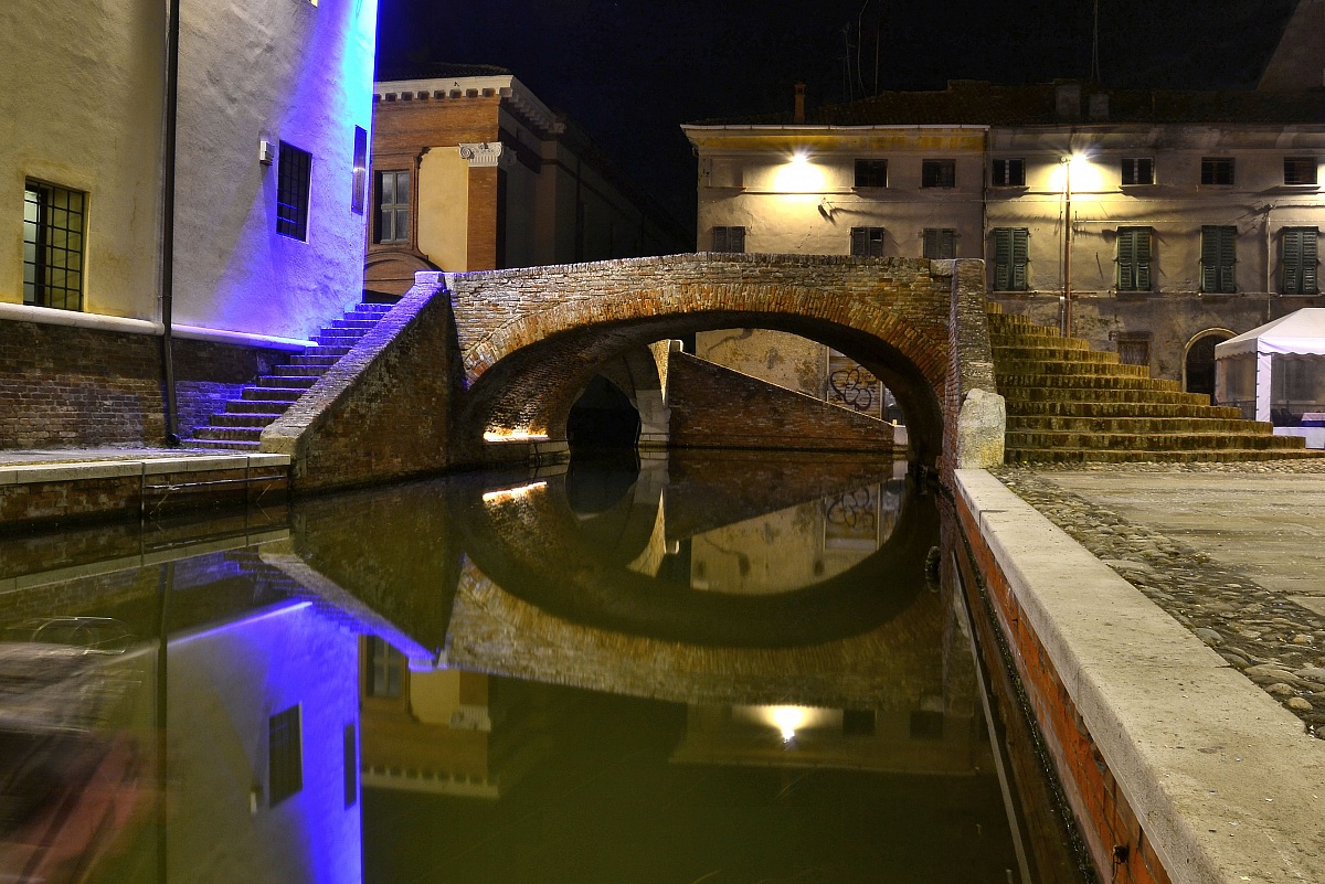 Night Comacchio