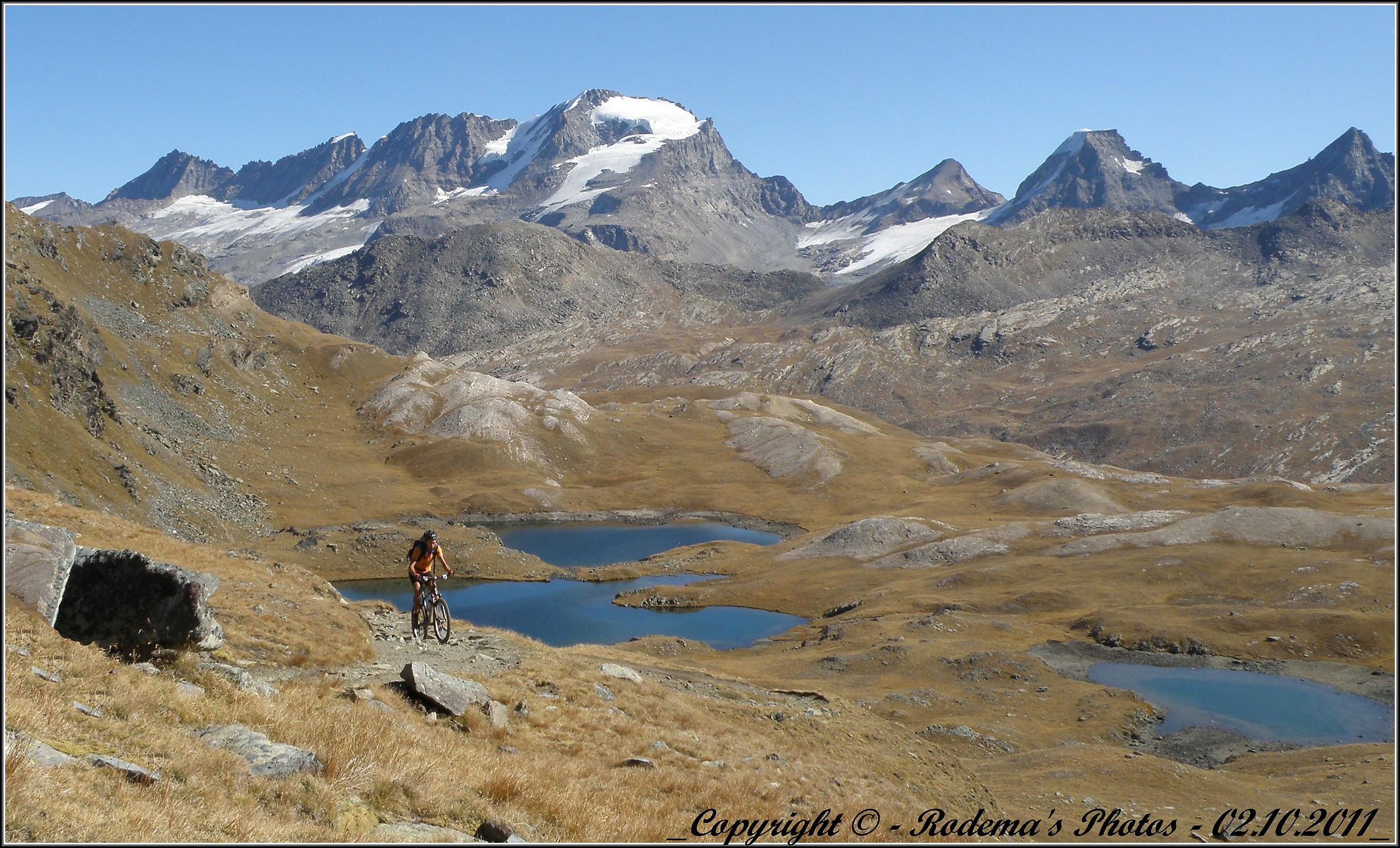 climbing to Colle di Lenyr